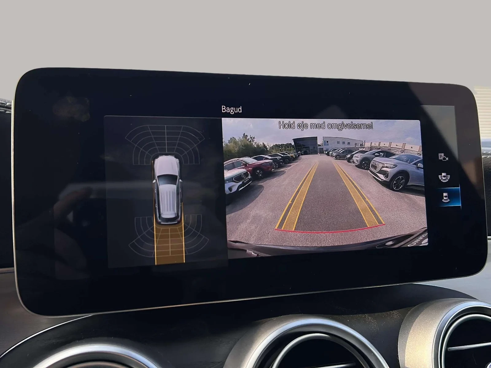 Mercedes-Benz-GLC-image-15