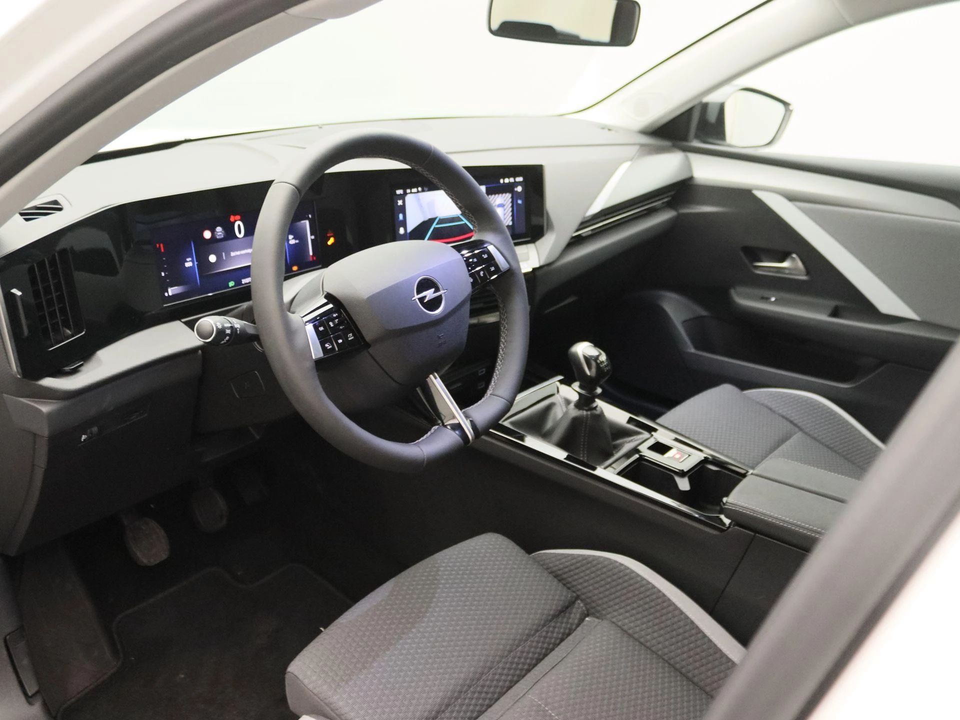 Opel-Astra-image-19
