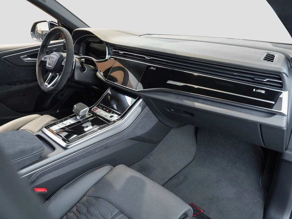 Audi RSQ8 performance 4.0 TFSI quattro