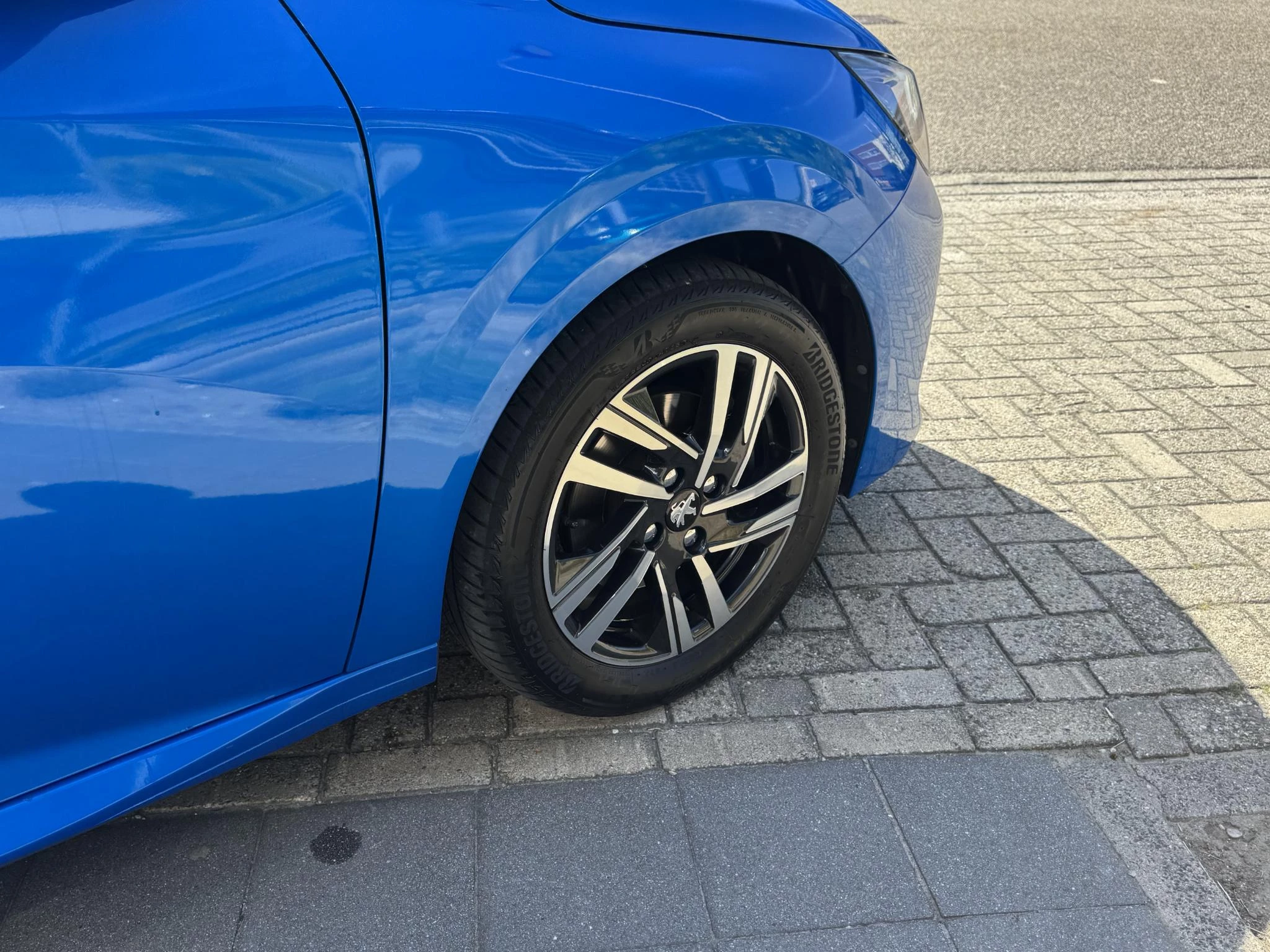 Peugeot-208-image-13