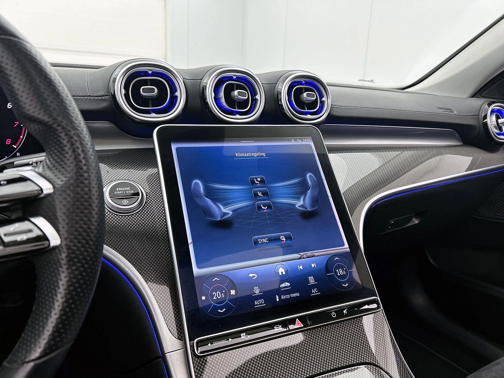 Mercedes-Benz-C-Klasse-image-15