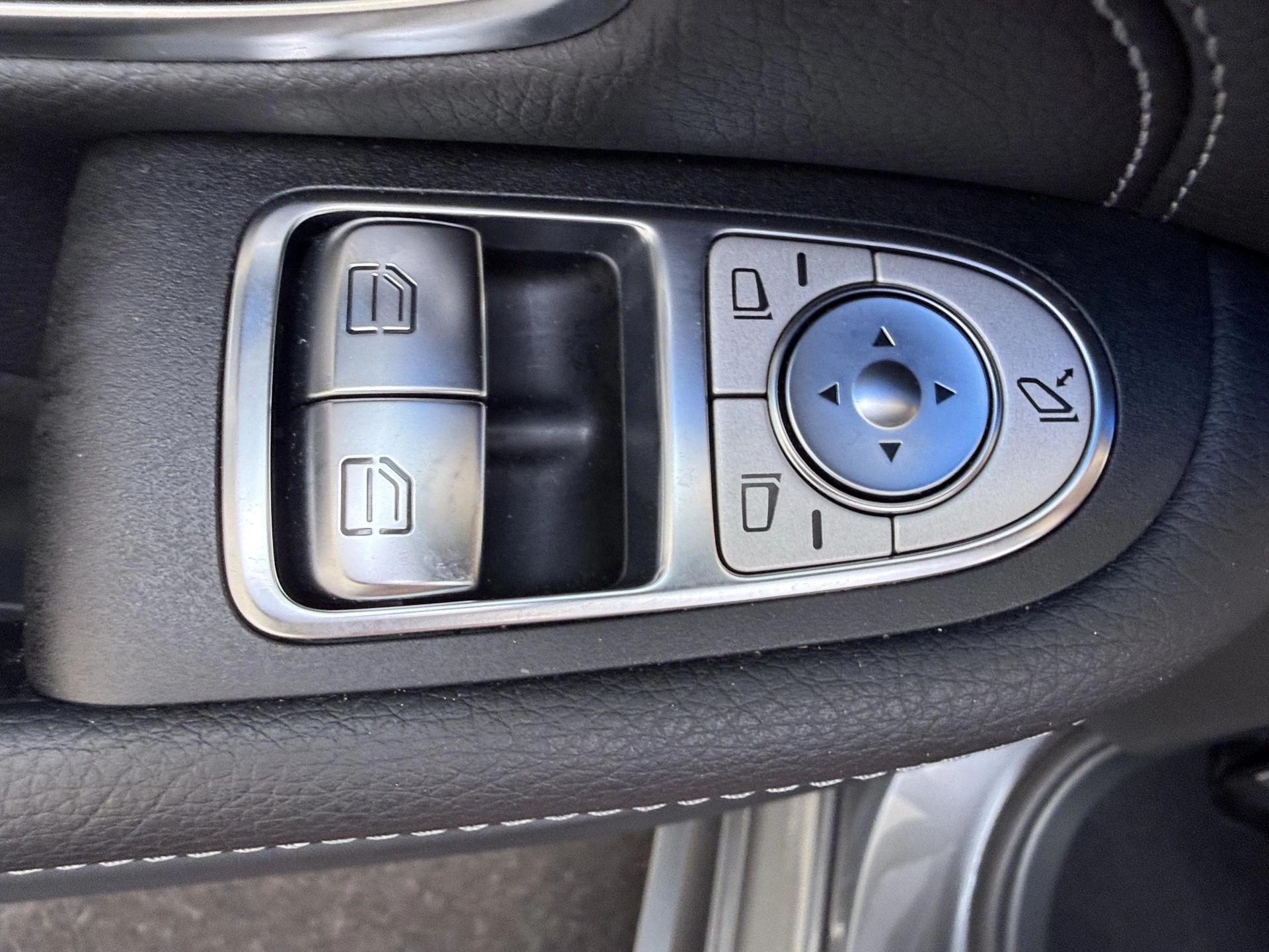 Mercedes-Benz C-Klasse Coupé 200 Premium Plus