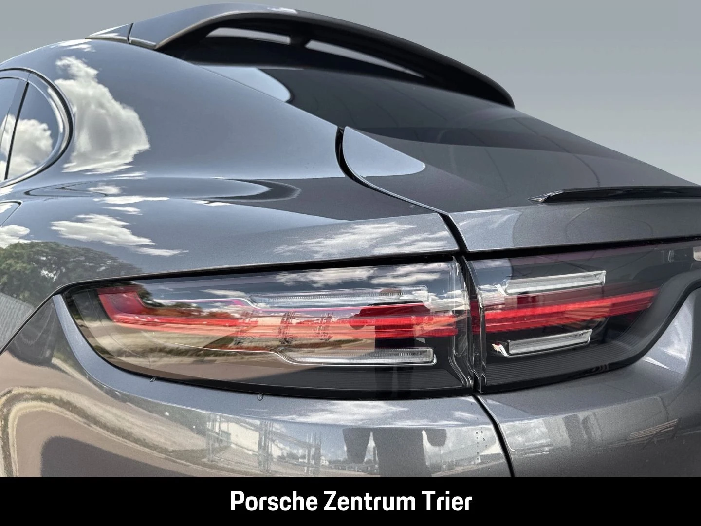 Porsche-Cayenne-image-11