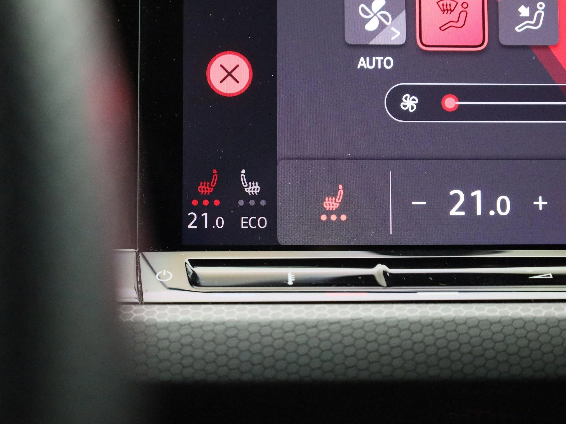 Volkswagen-Golf-image-20