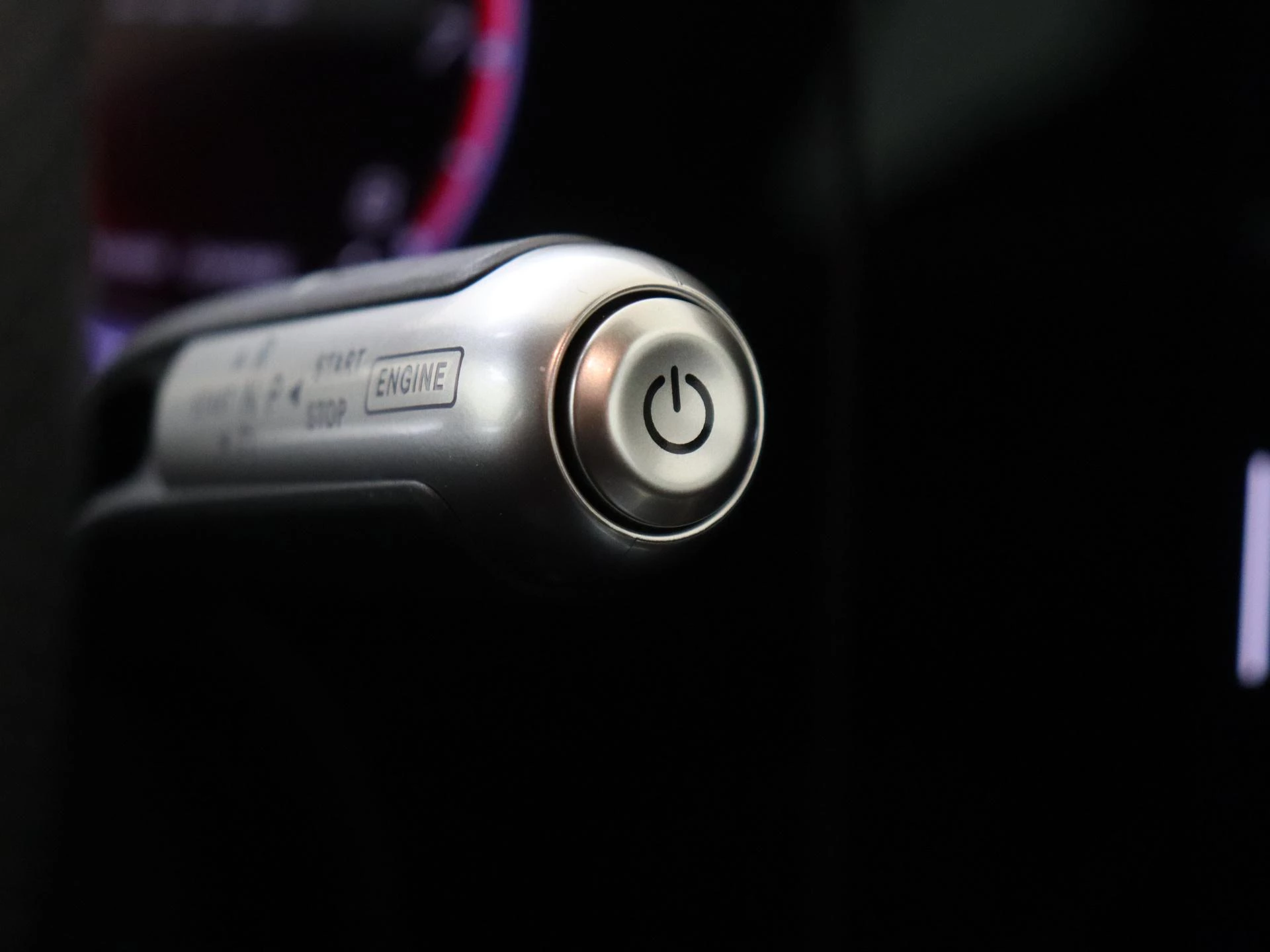 Mercedes-Benz-CLA-image-22