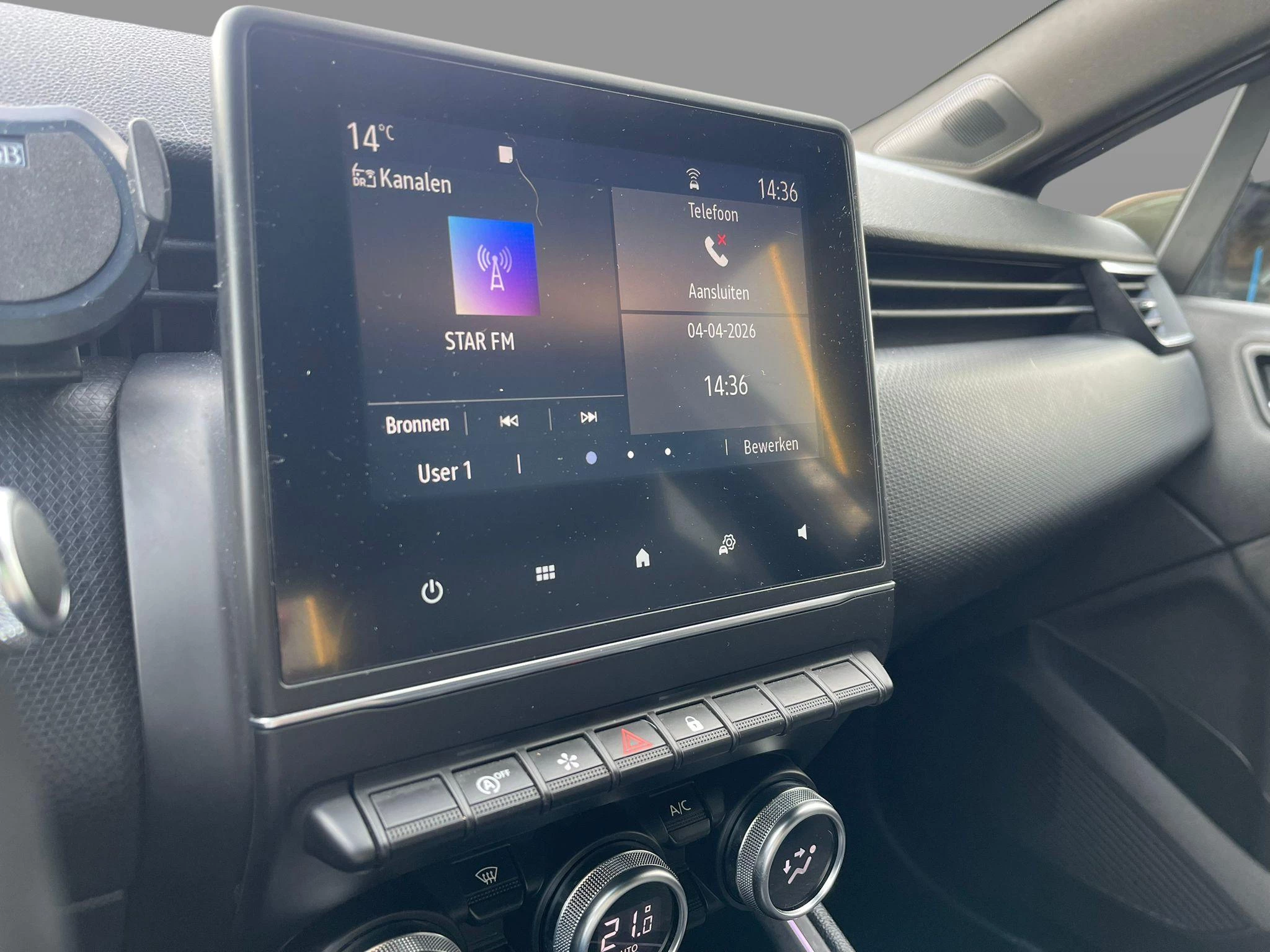 Renault Clio TCe 100 Intens