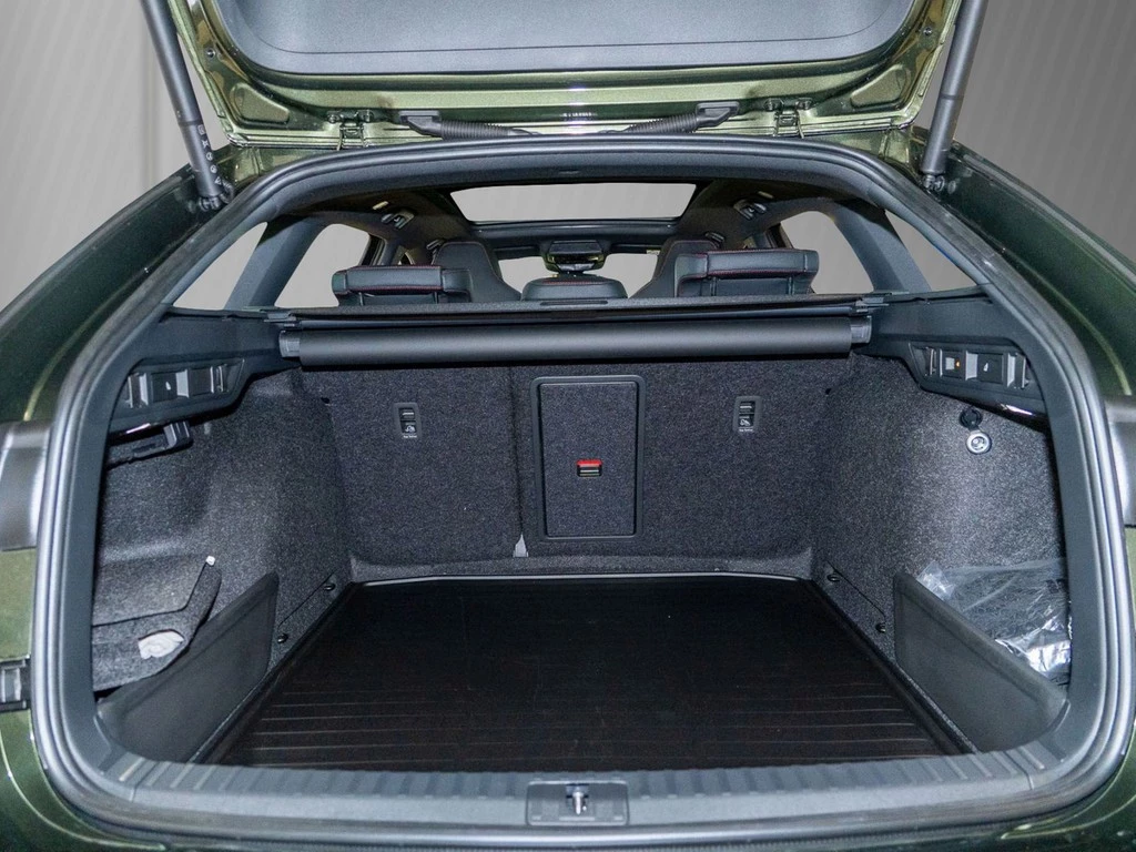 Škoda Octavia Combi 2.0TSI DSG RS Area-View, AHK, Pano