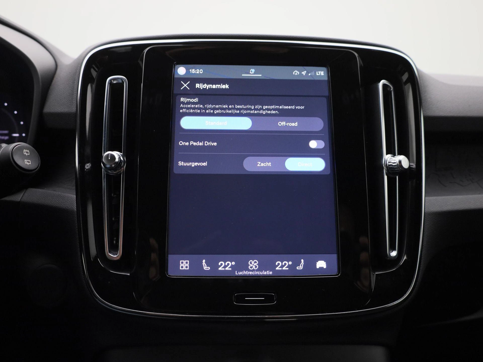 Volvo-XC40-image-28