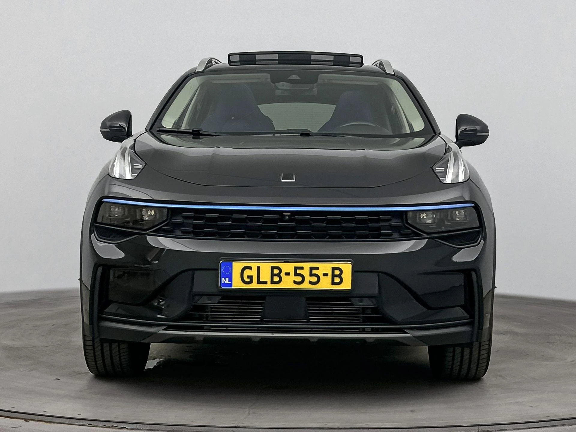 Lynk & Co-01-image-4