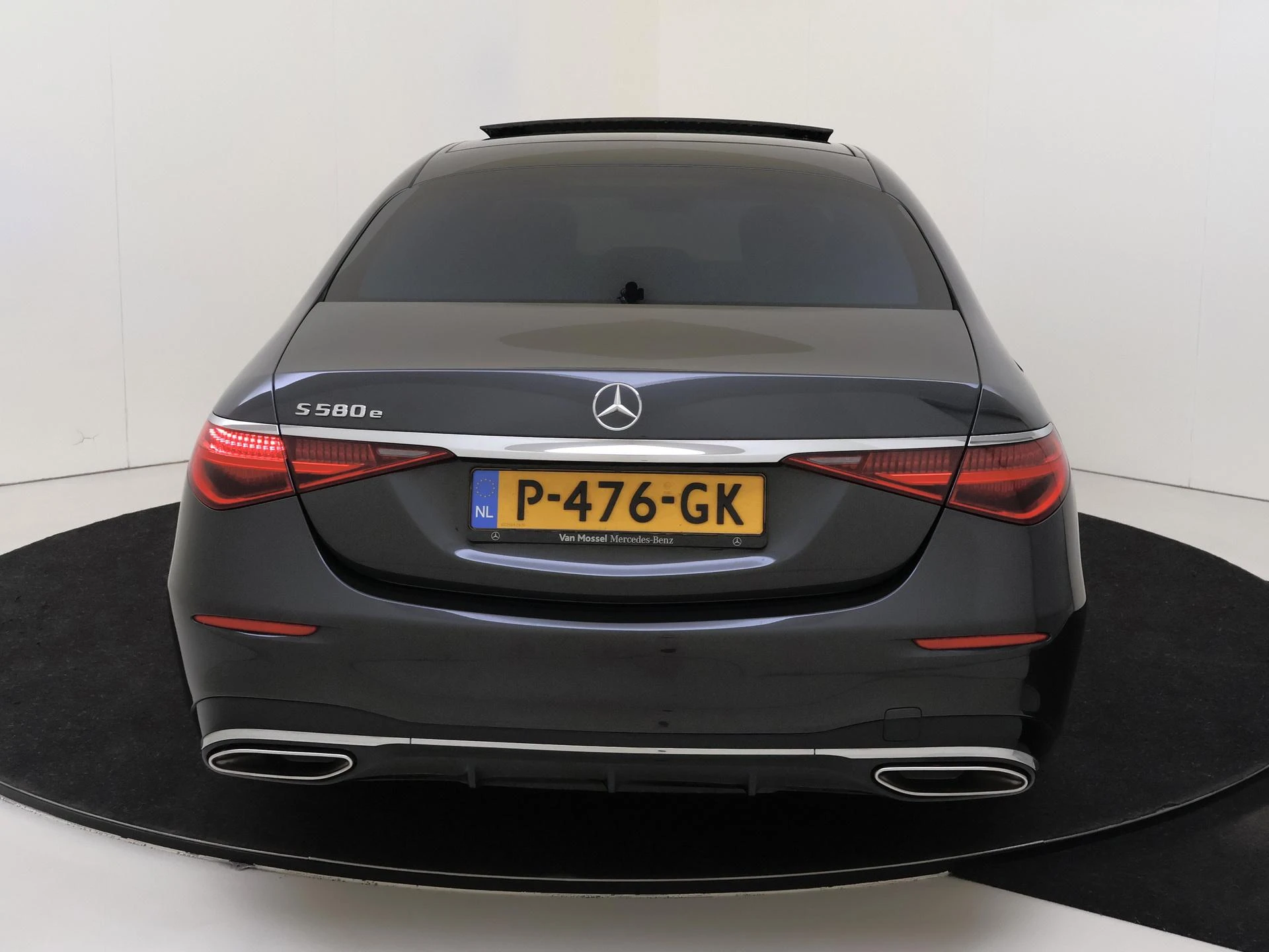 Mercedes-Benz-S-Klasse-image-6