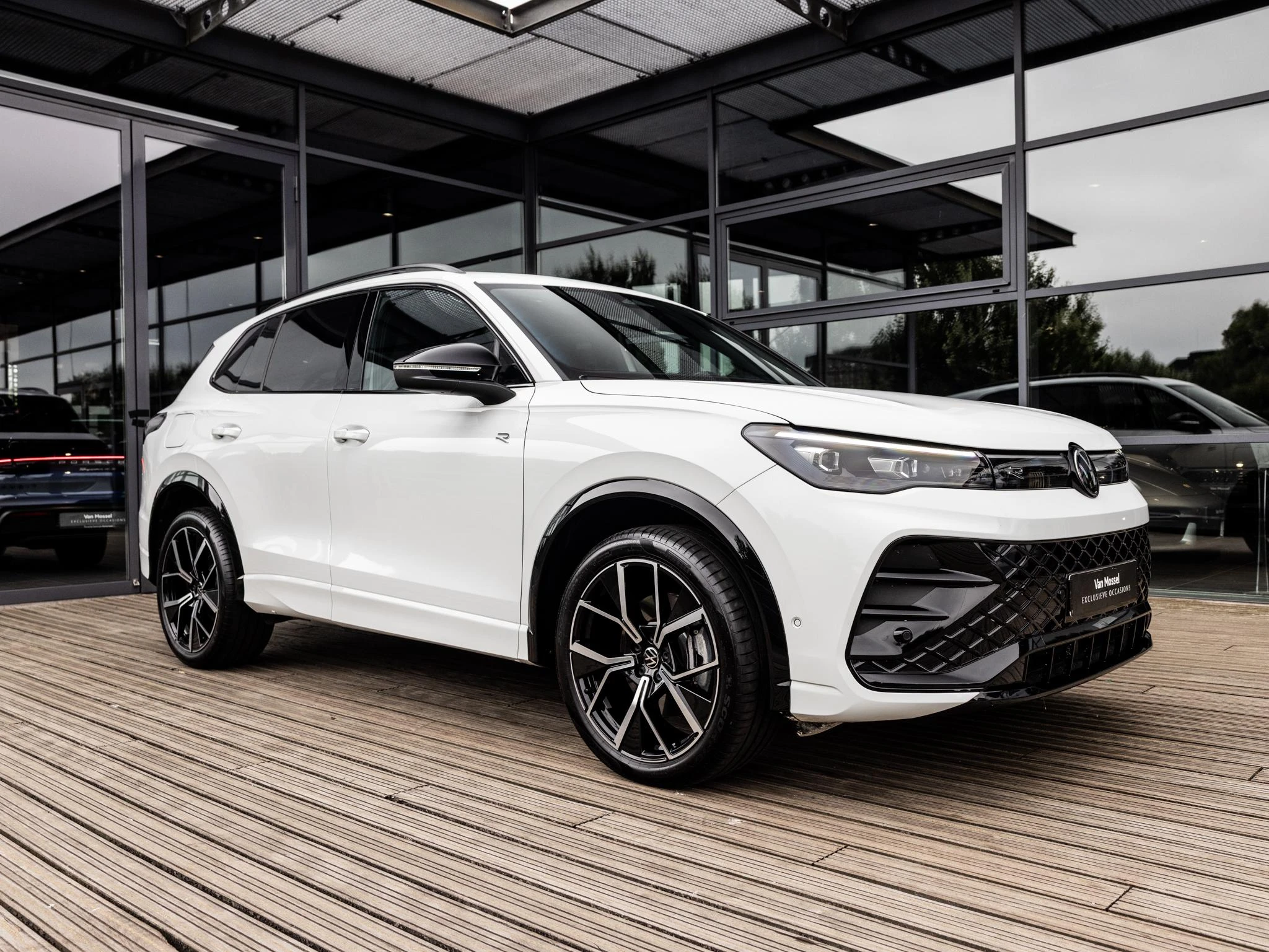 Volkswagen-Tiguan-image-2