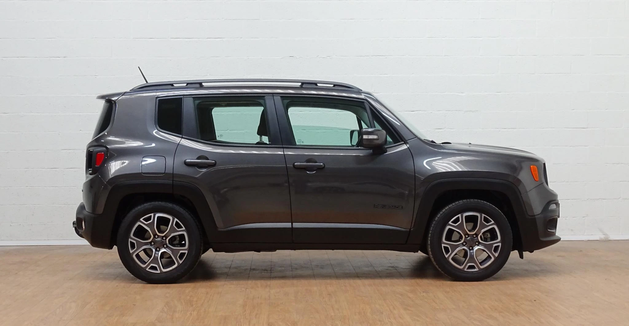 Jeep-Renegade-image-7