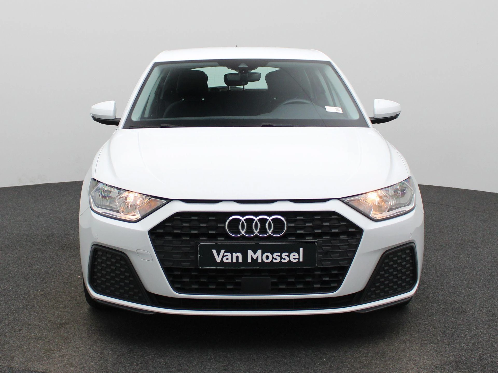 Audi-A1 Sportback-image-2