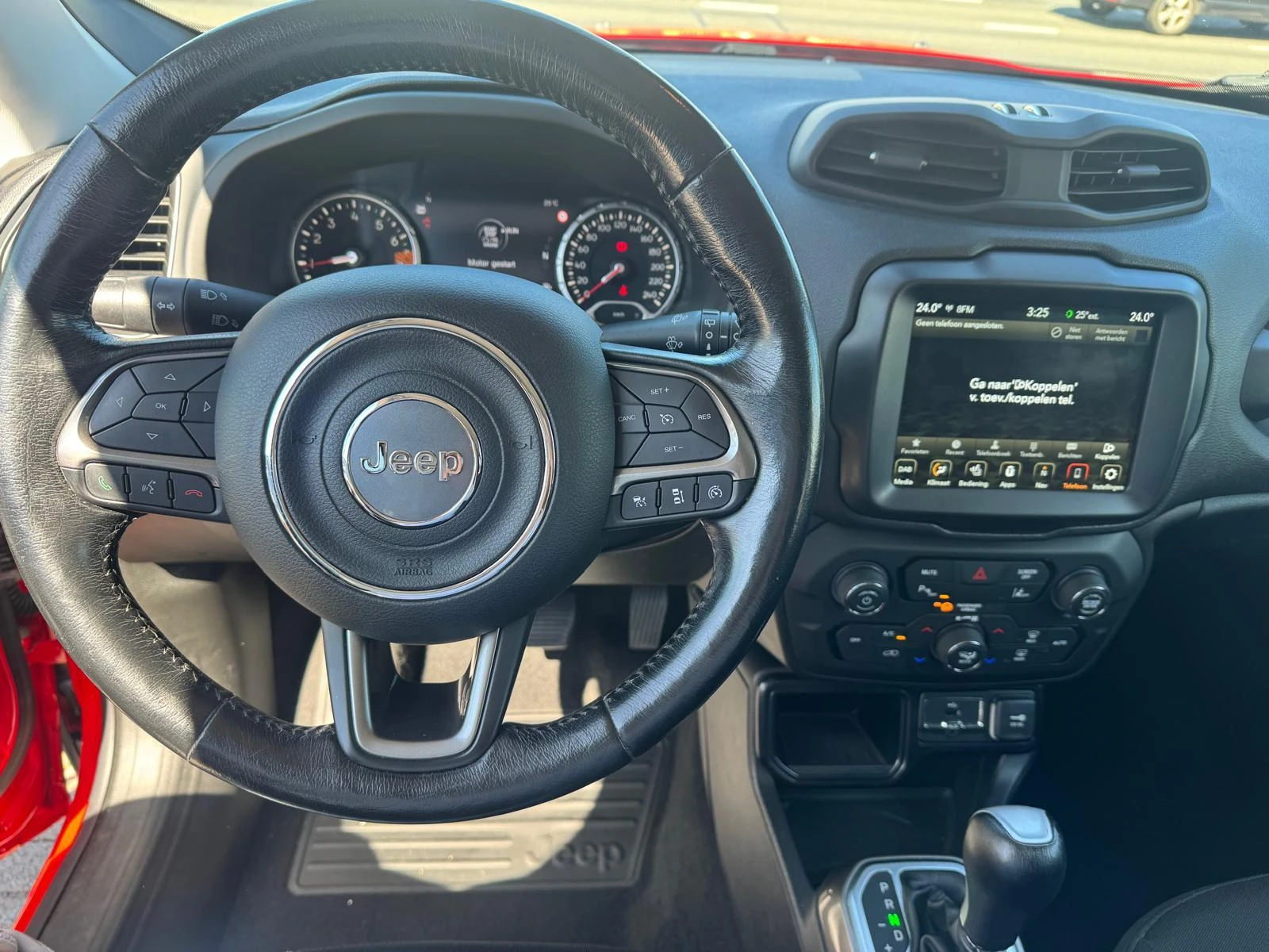Jeep-Renegade-image-10
