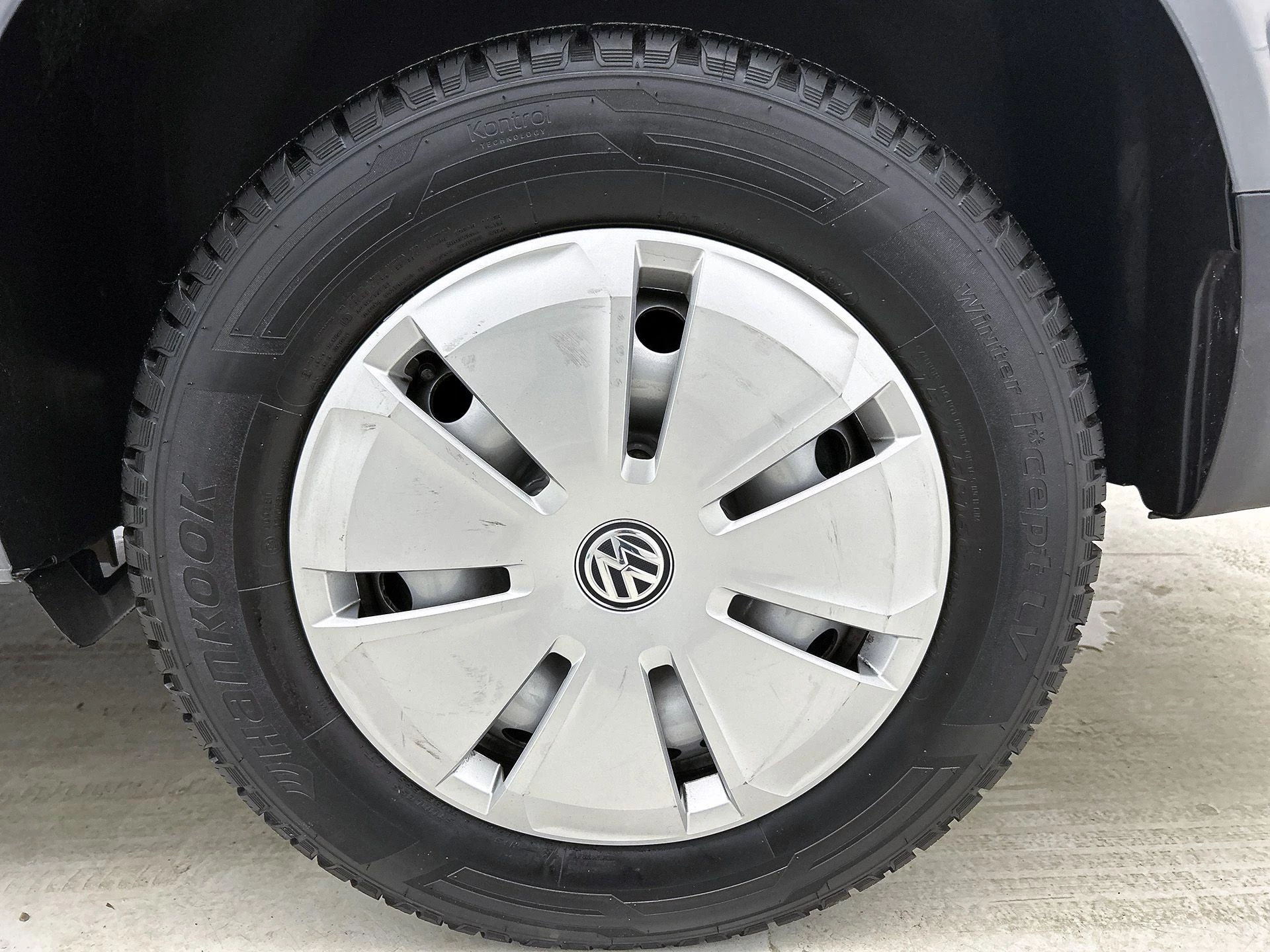 Volkswagen-Transporter-image-32