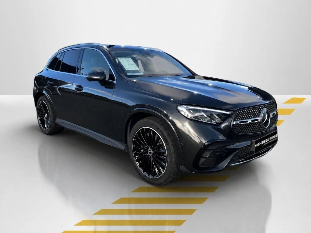Mercedes-Benz-GLC 300 d-image-16
