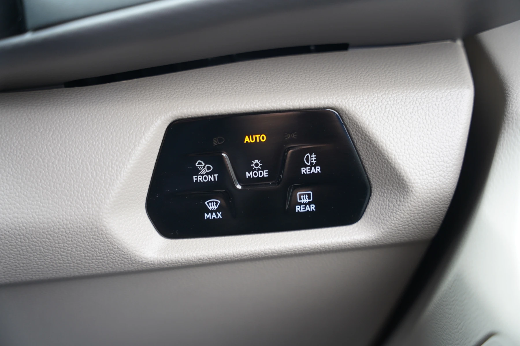 Volkswagen-California-image-17