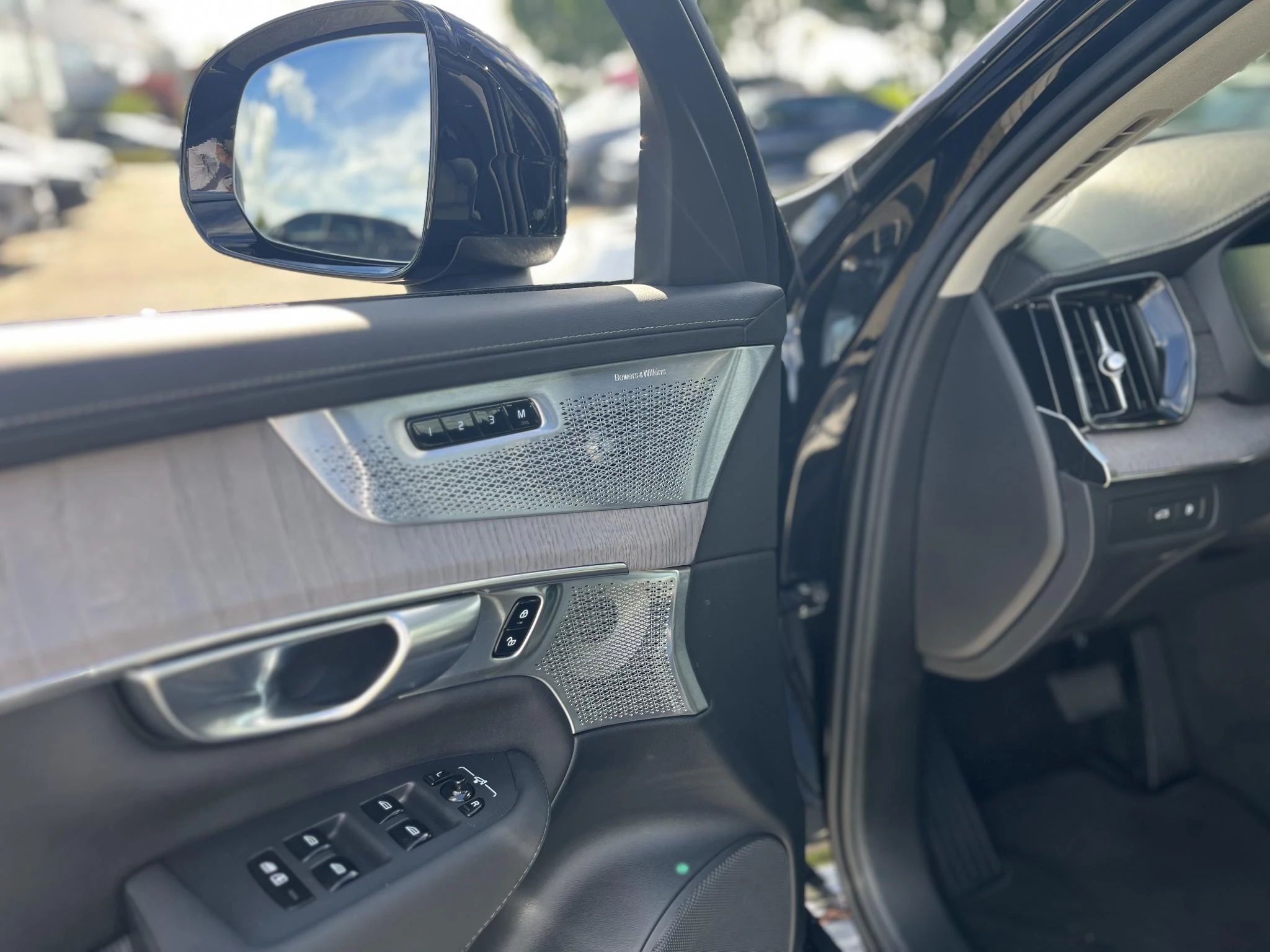Volvo XC90 T8 Plug-in hybrid AWD Ultra Dark