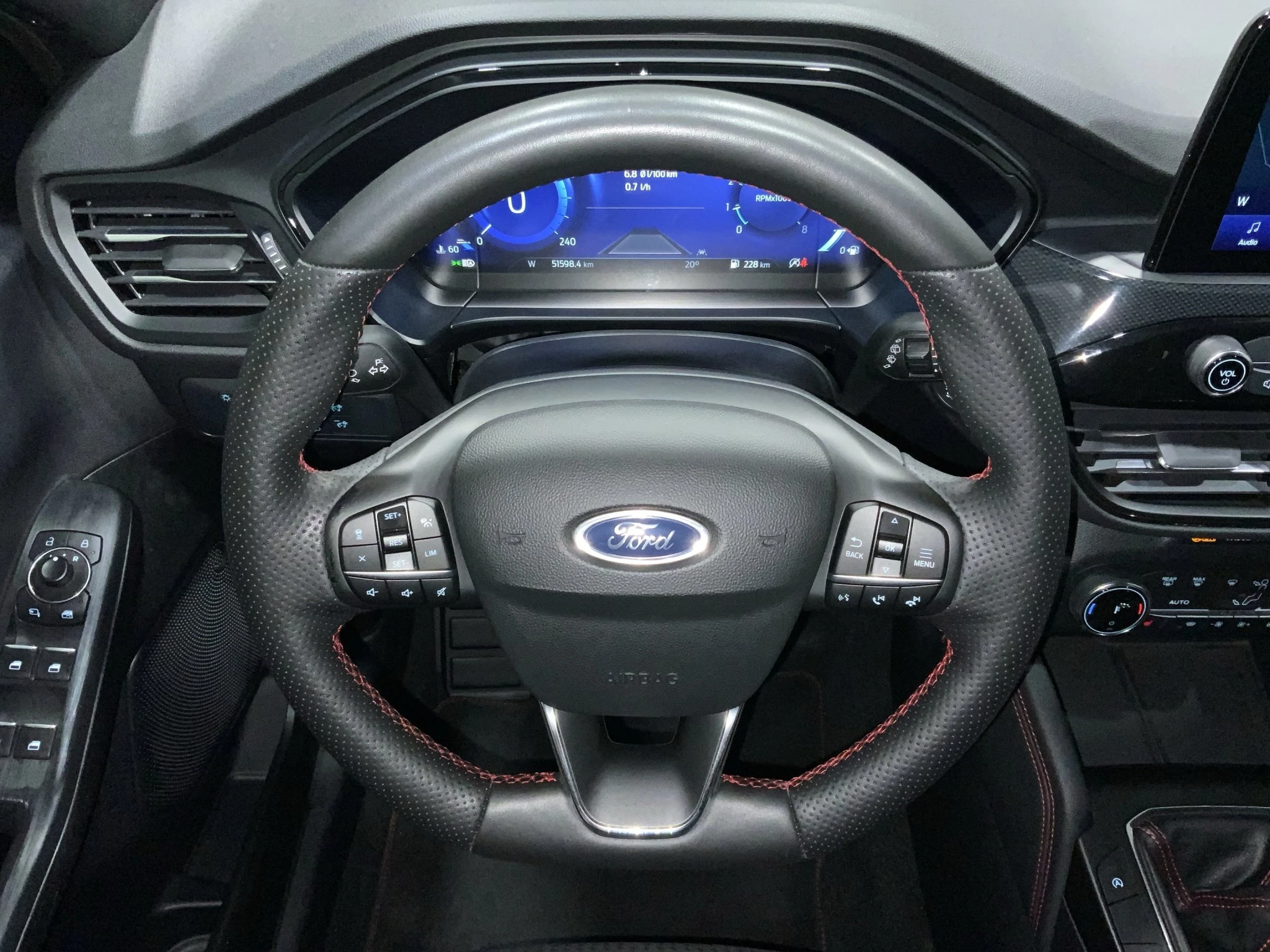 Ford-Kuga-image-12