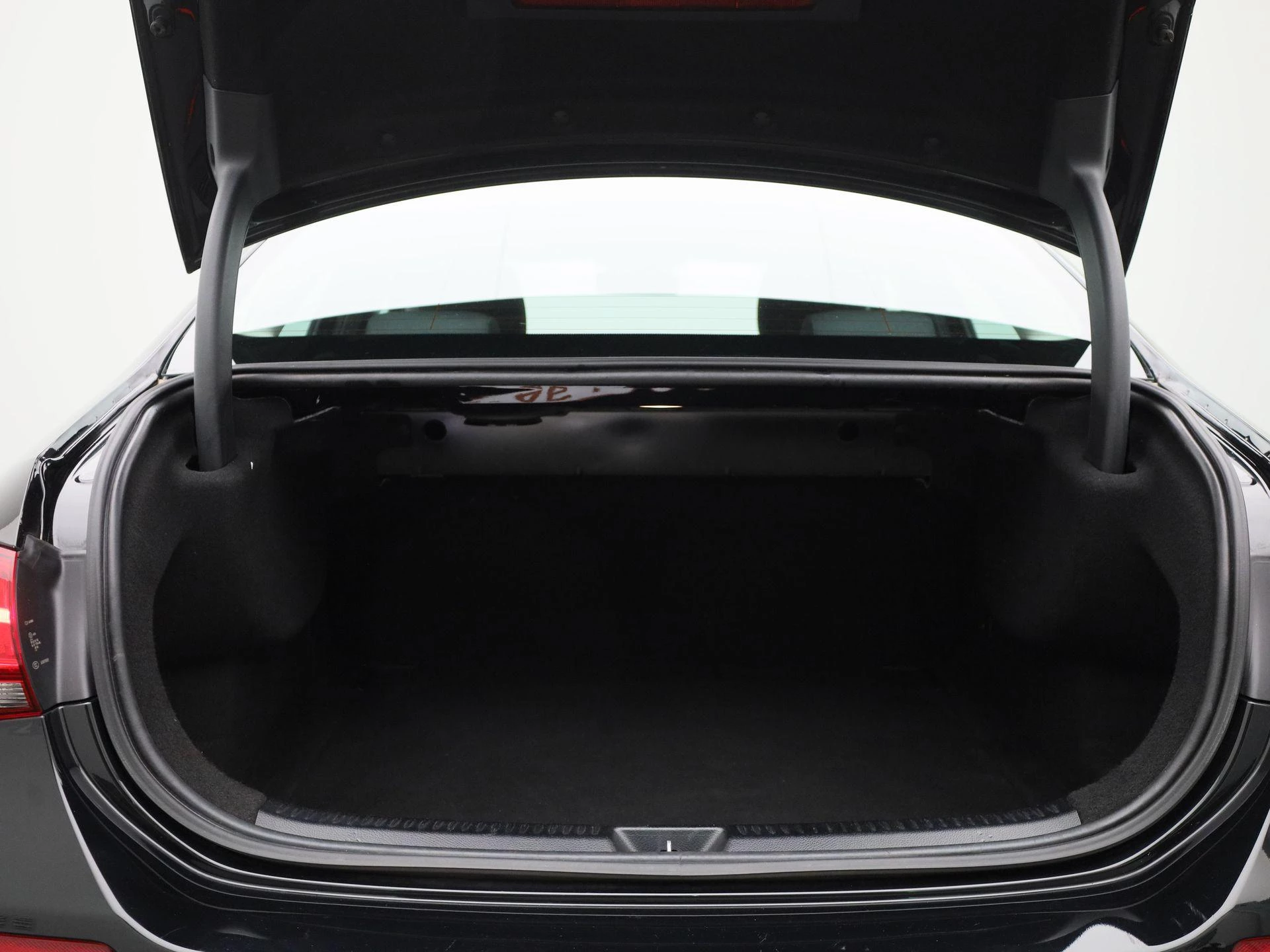 Mercedes-Benz-A-Klasse-image-13