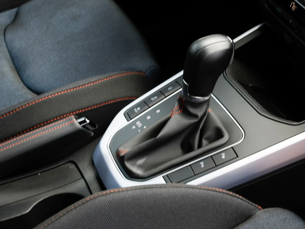 SEAT-Arona-image-8