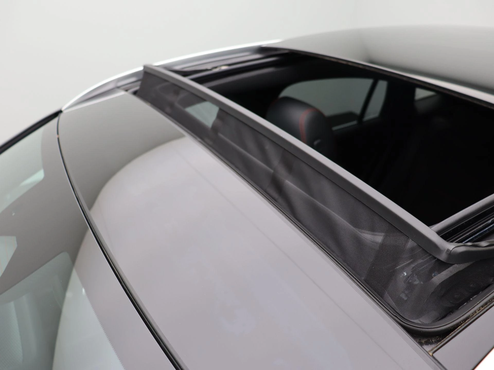 Mercedes-Benz EQA 250+ Star Edition + AMG + PANO DAK + BURMESTER + TREKHAAK + HEAD UP