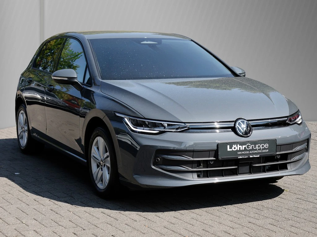Volkswagen-Golf-image-2
