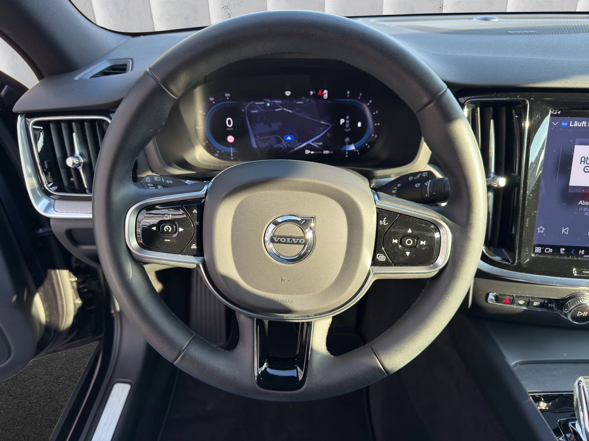 Volvo V60 B3 Plus Dark