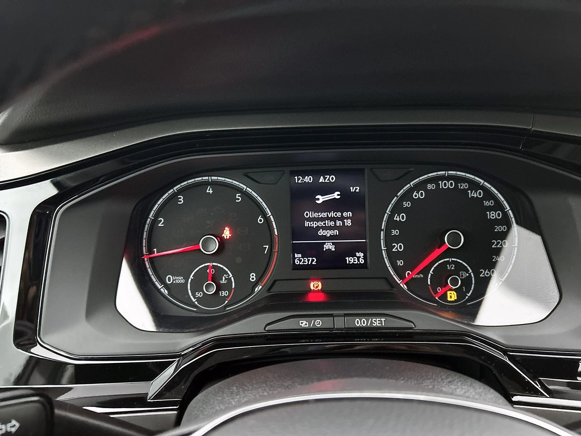 Volkswagen-Polo-image-7