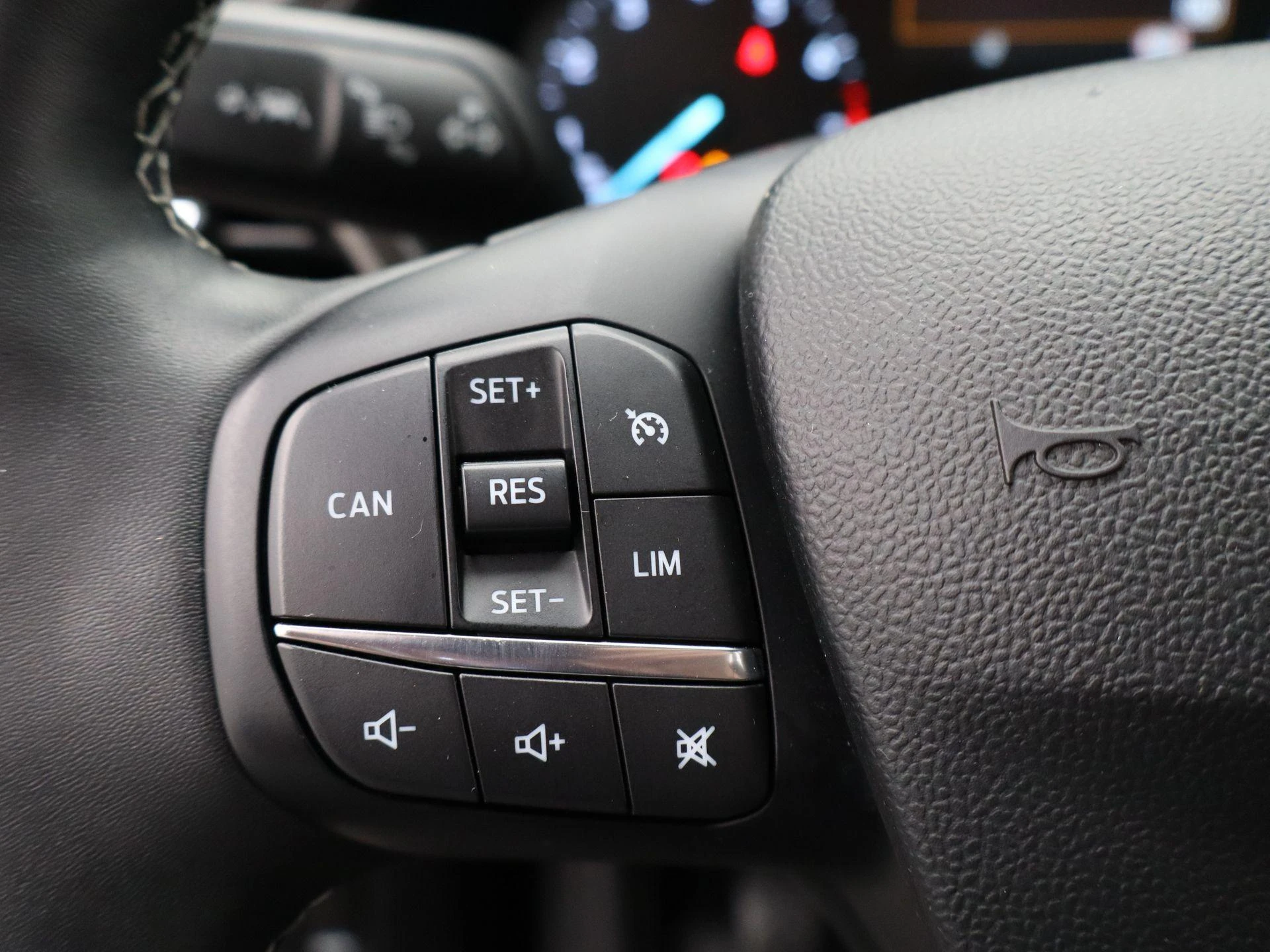 Ford-Puma-image-24
