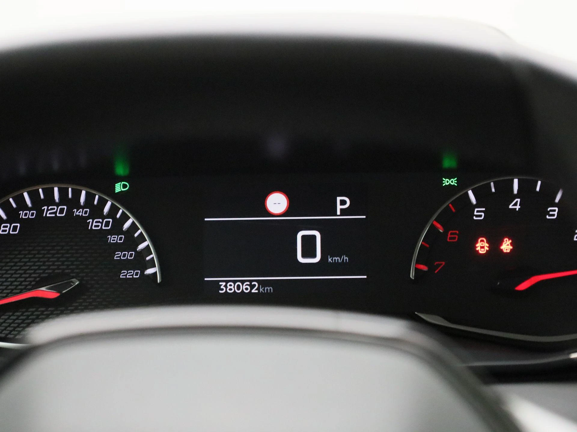 Peugeot-208-image-8