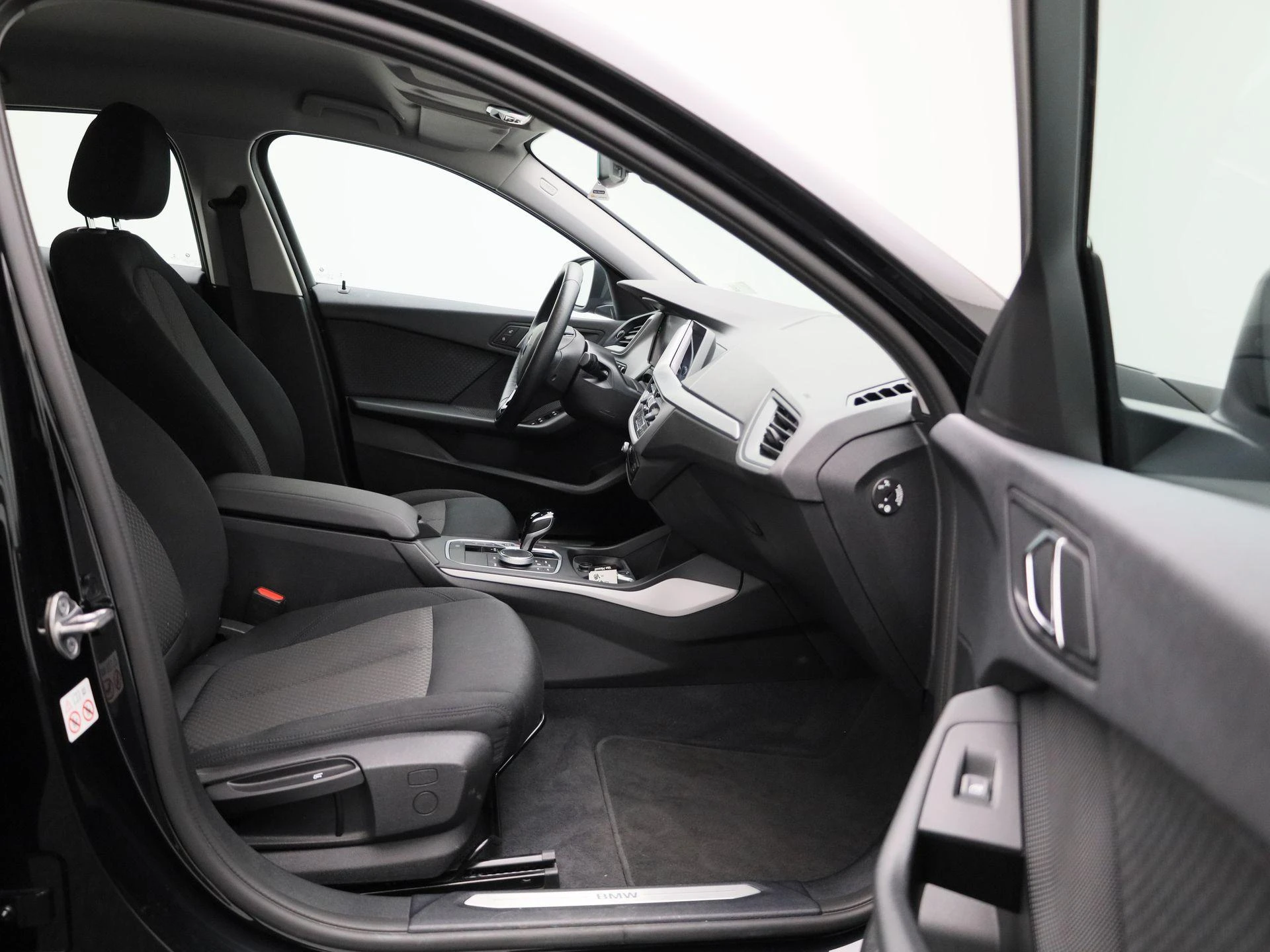 BMW-1 Reeks-image-34