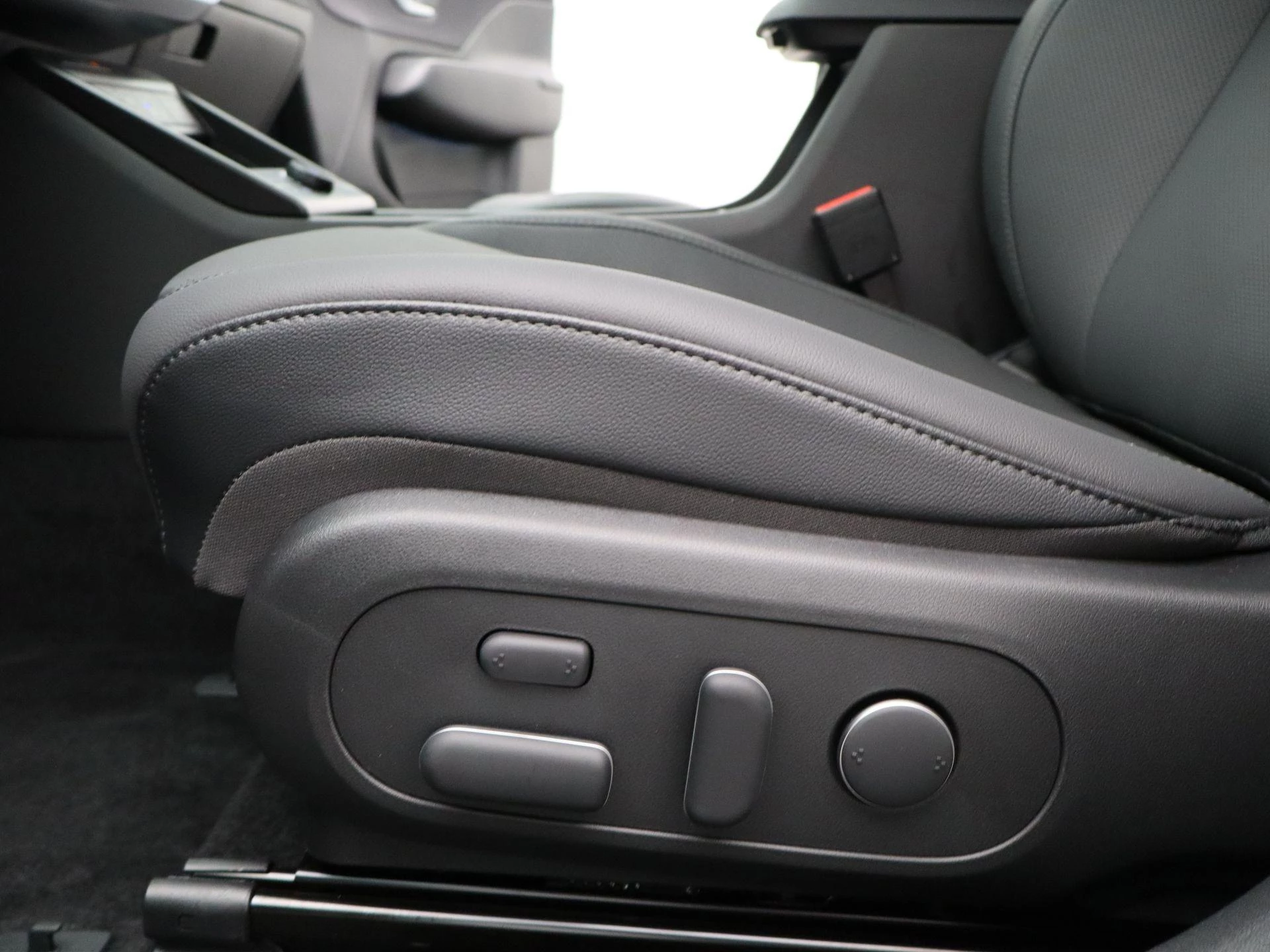 Hyundai-Kona-image-26