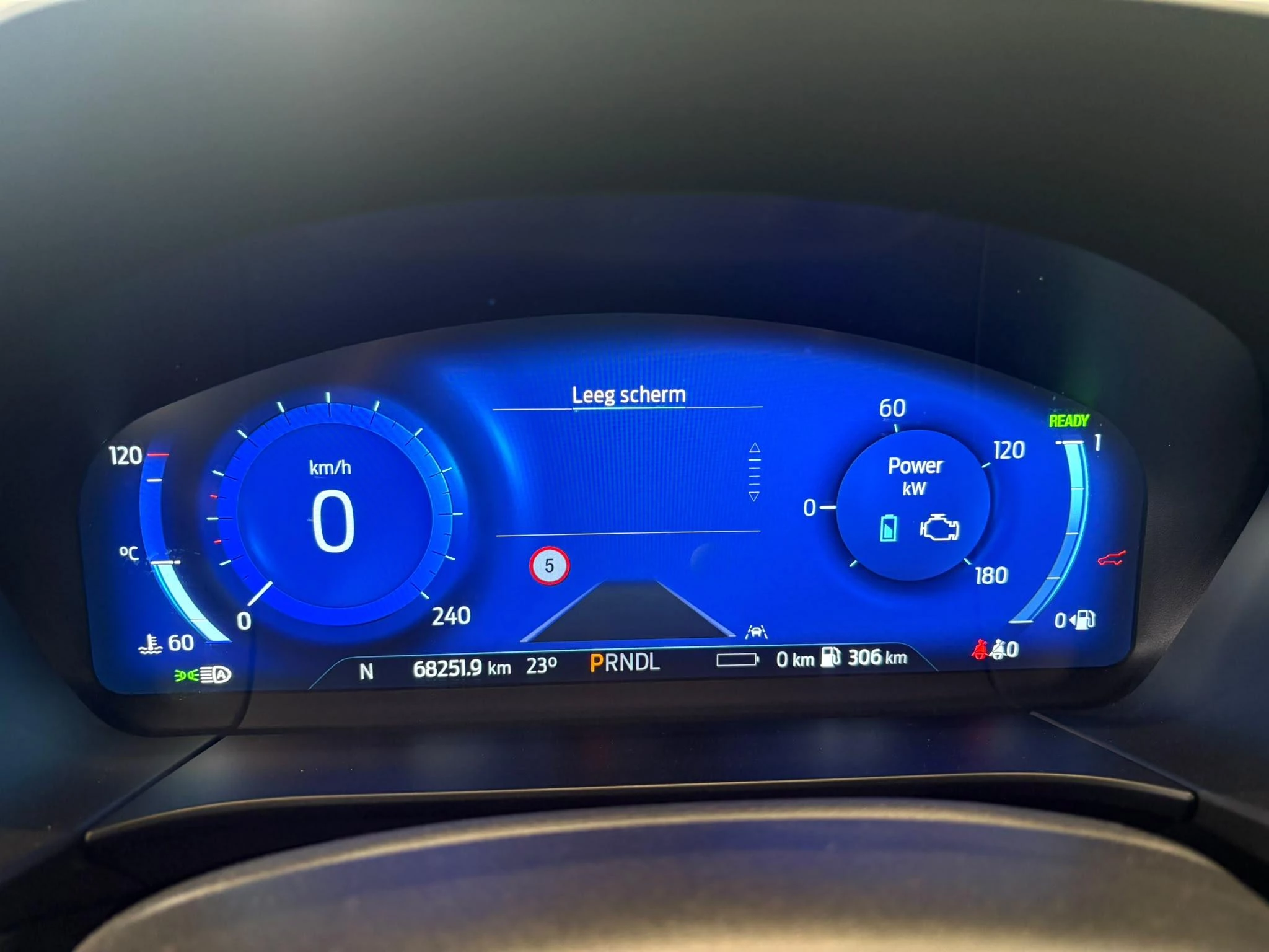 Ford-Kuga-image-14