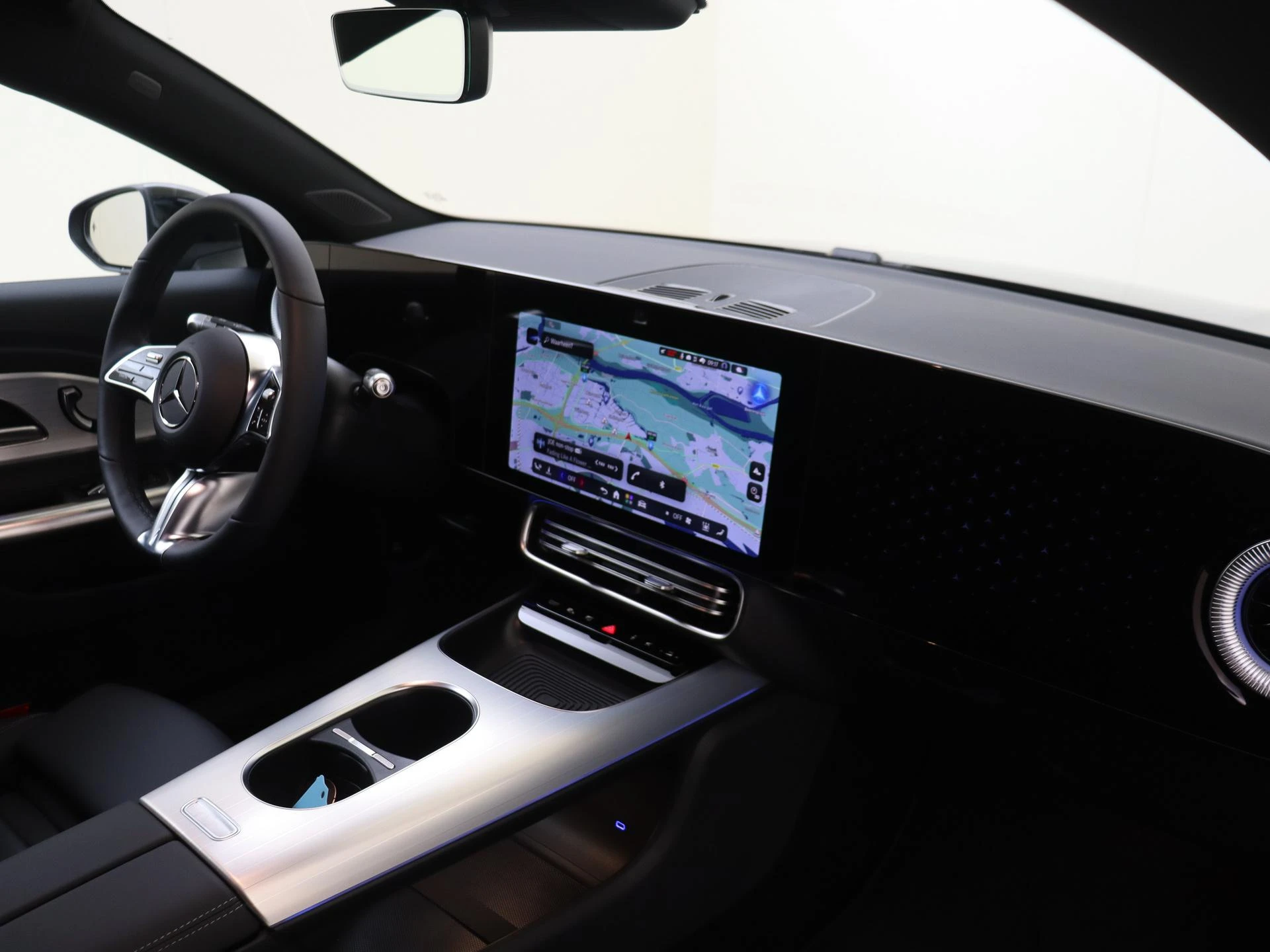 Mercedes-Benz-CLA-image-4