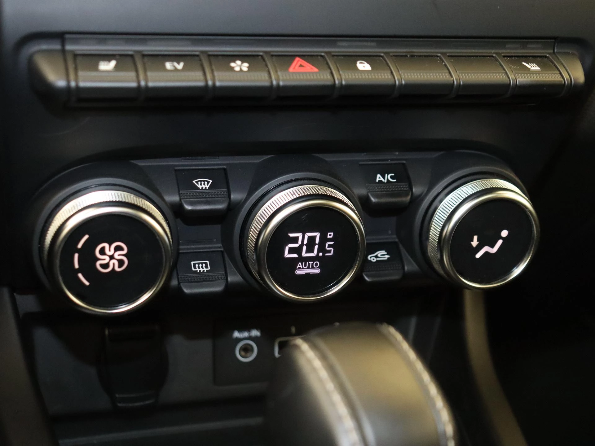 Renault-Arkana-image-18