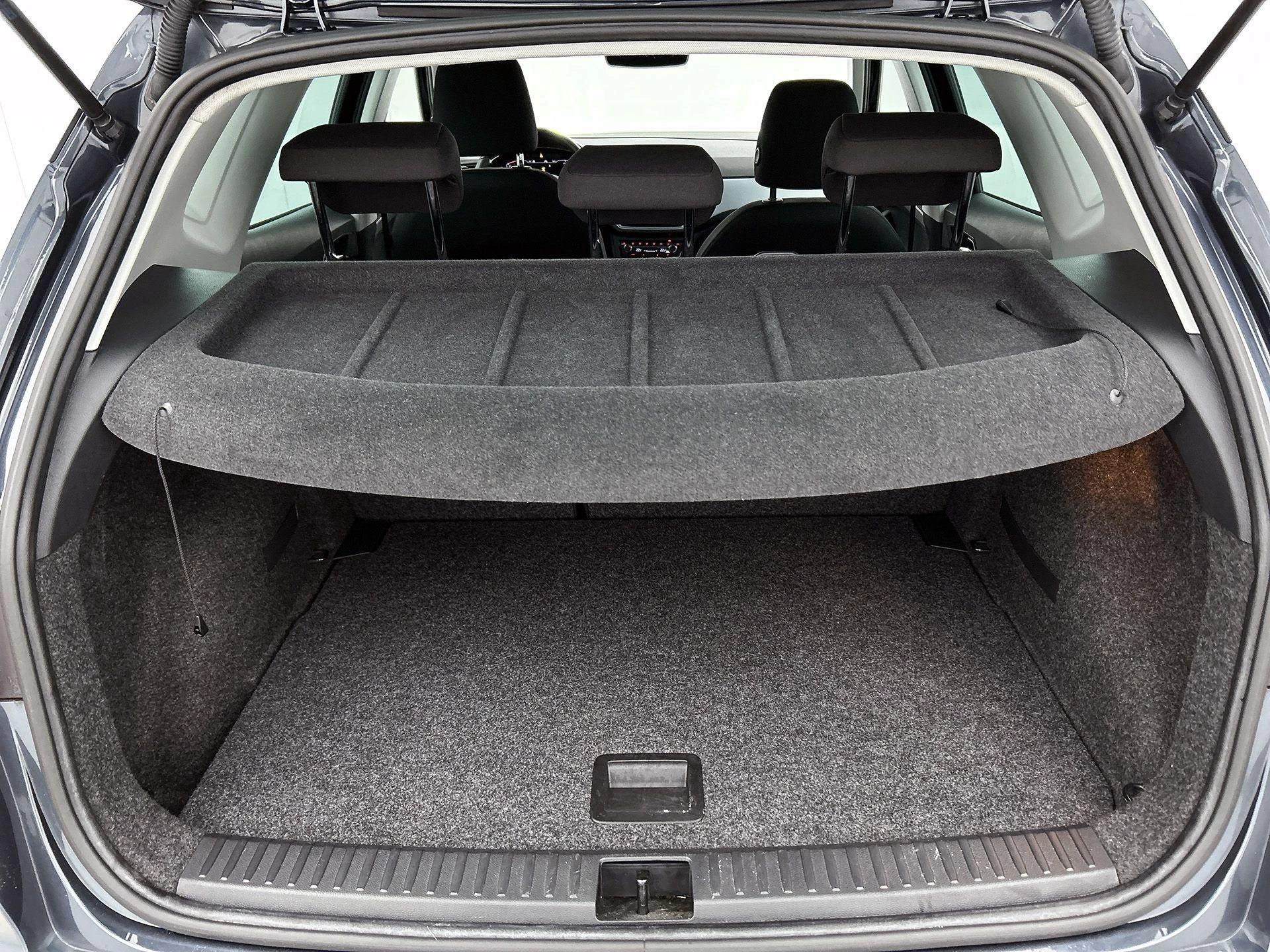 SEAT-Arona-image-16