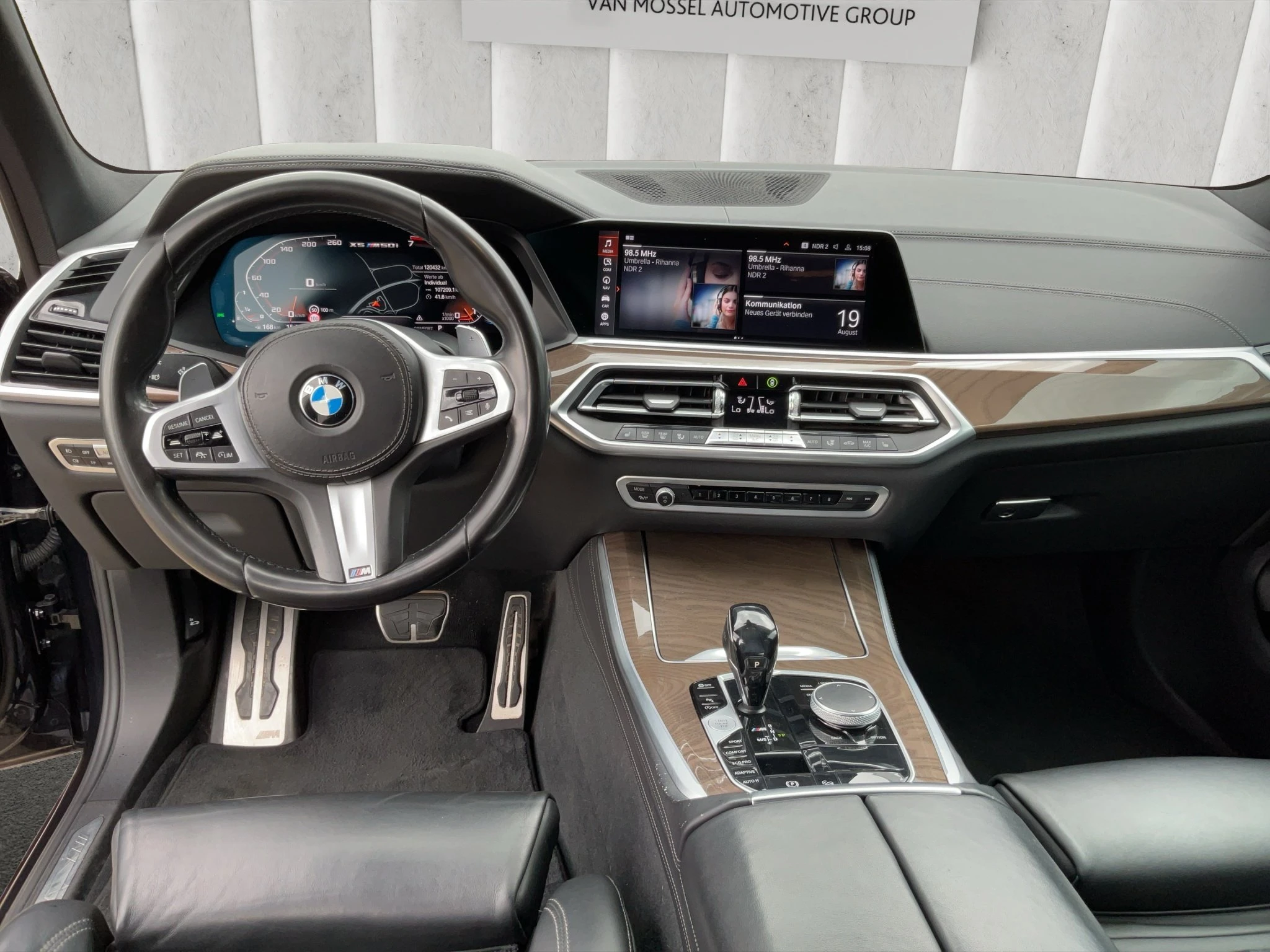 BMW-X5-image-11