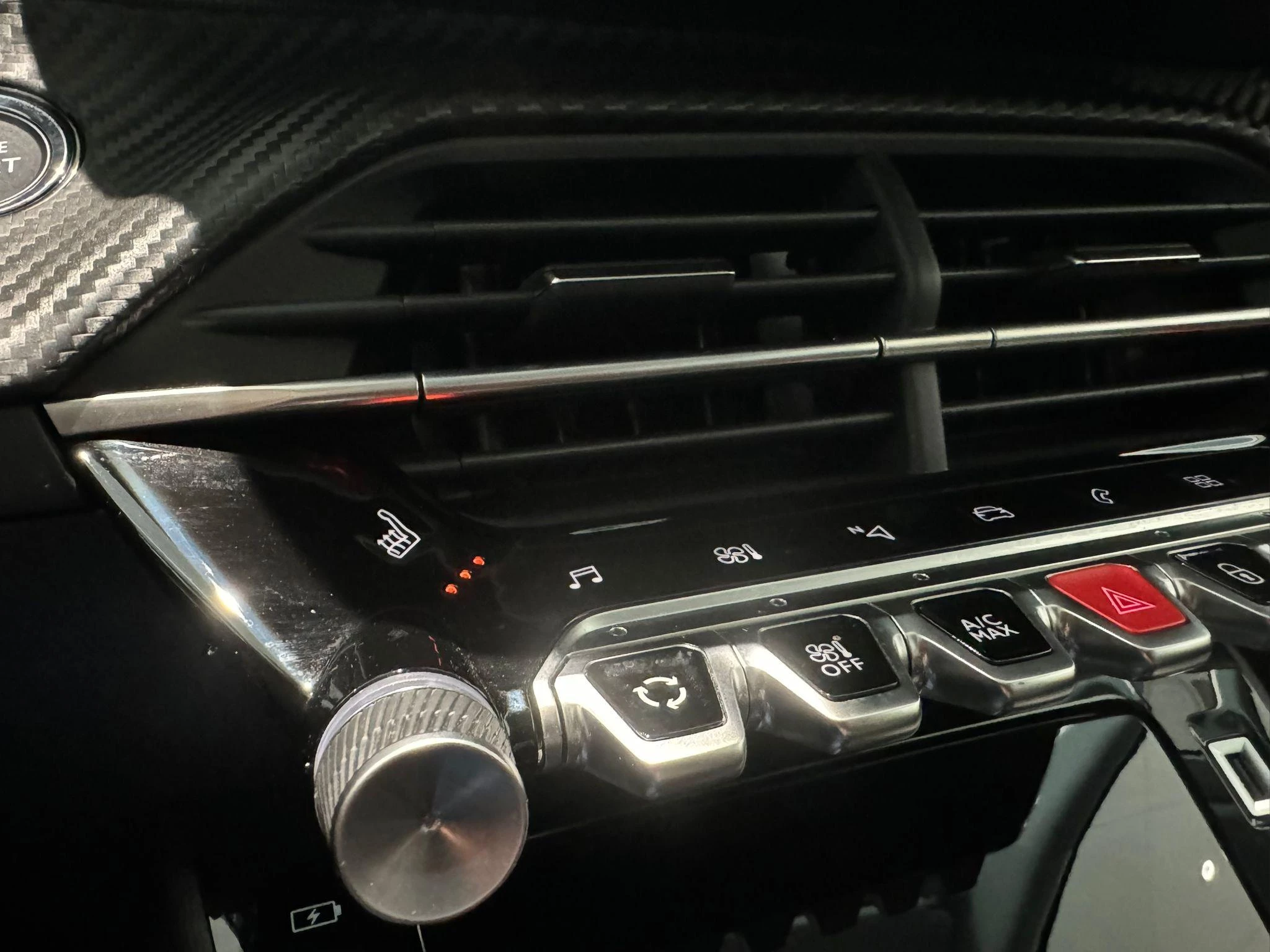 Peugeot-208-image-16