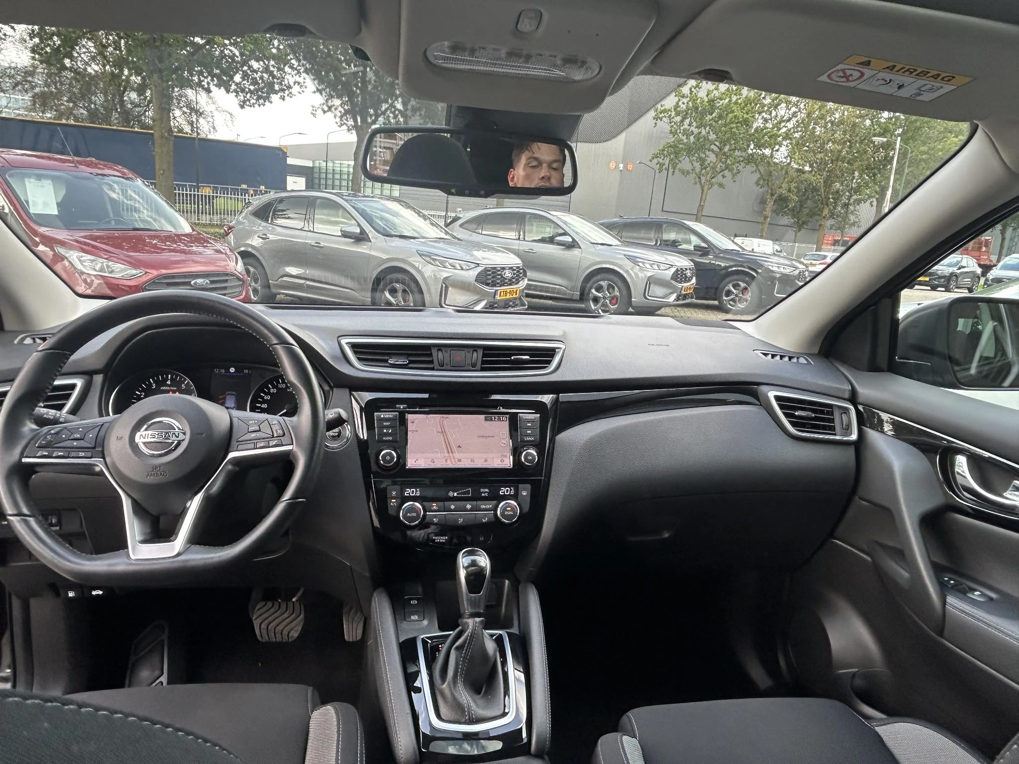 Nissan-QASHQAI-image-12