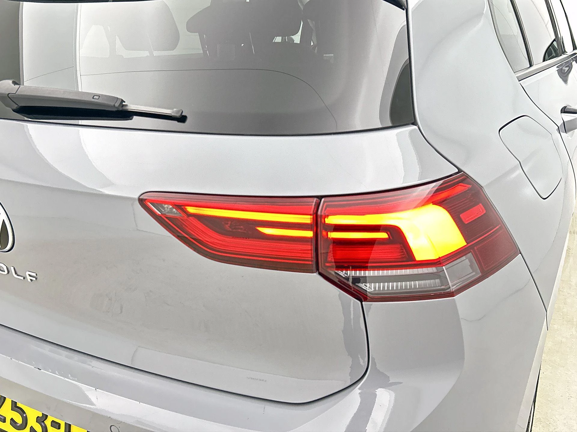 Volkswagen-Golf-image-31