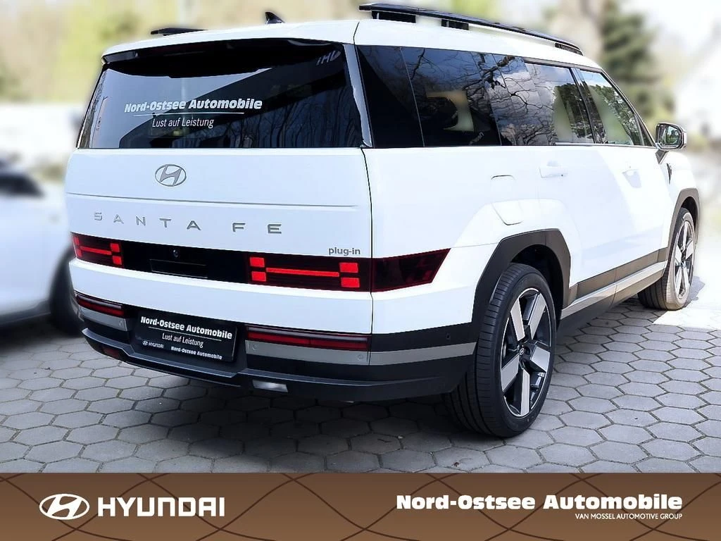Hyundai-Santa Fe-image-1