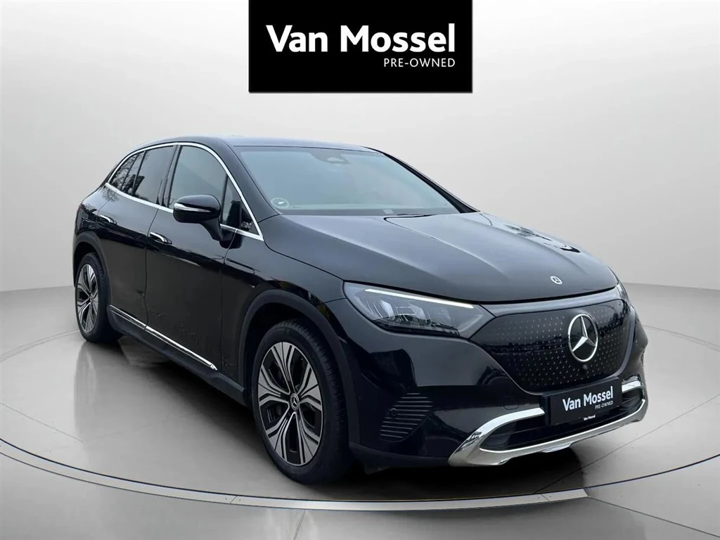 Mercedes-Benz-EQE-image-2