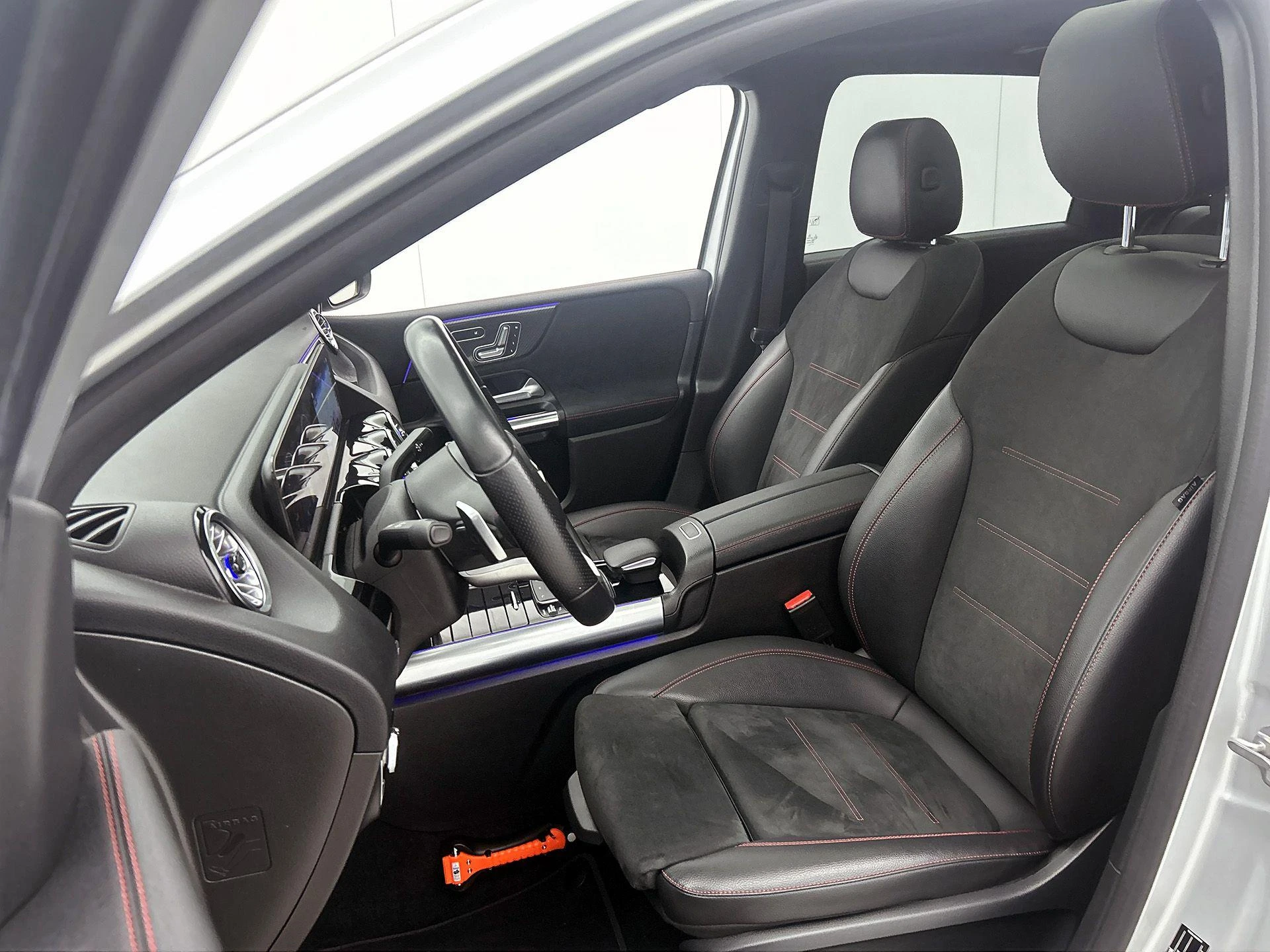 Mercedes-Benz-B-Klasse-image-45