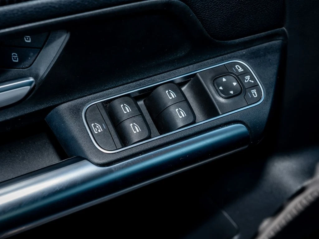 Mercedes-Benz-B-Klasse 180 d-image-13