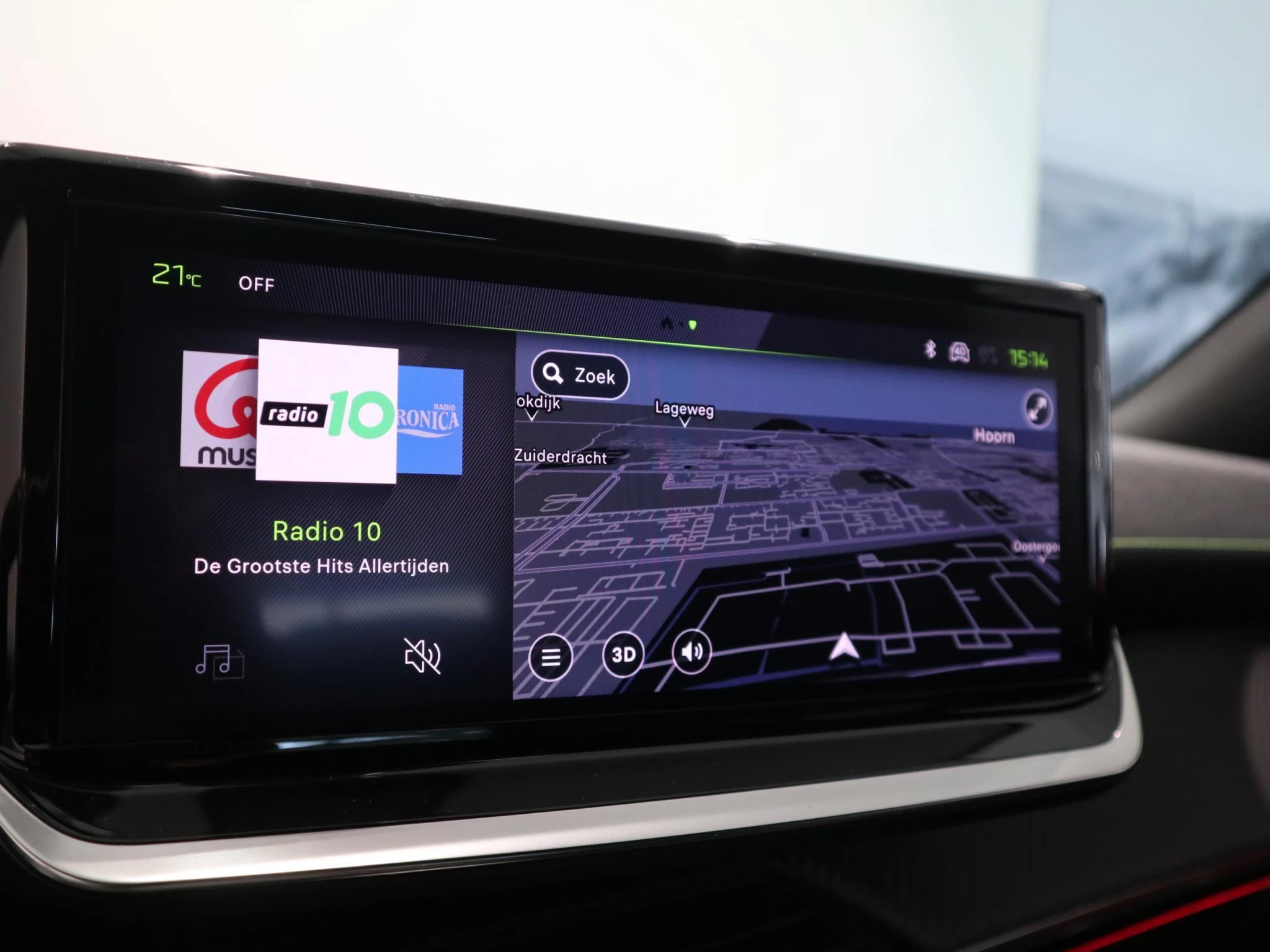 Peugeot-e-2008-image-16