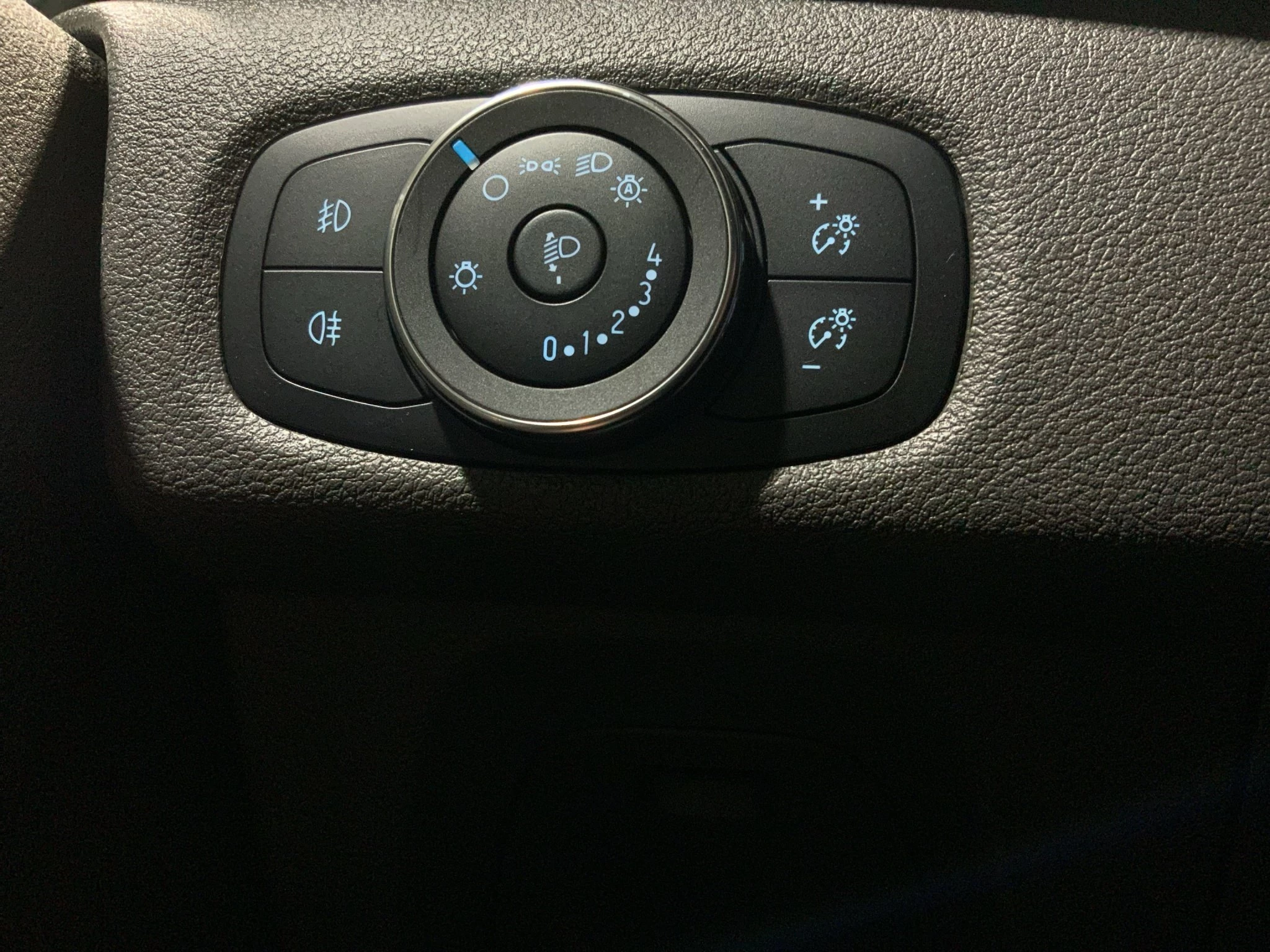 Ford Tourneo Custom Titanium X 320 L1H1 2.0 EcoBlue Automatik