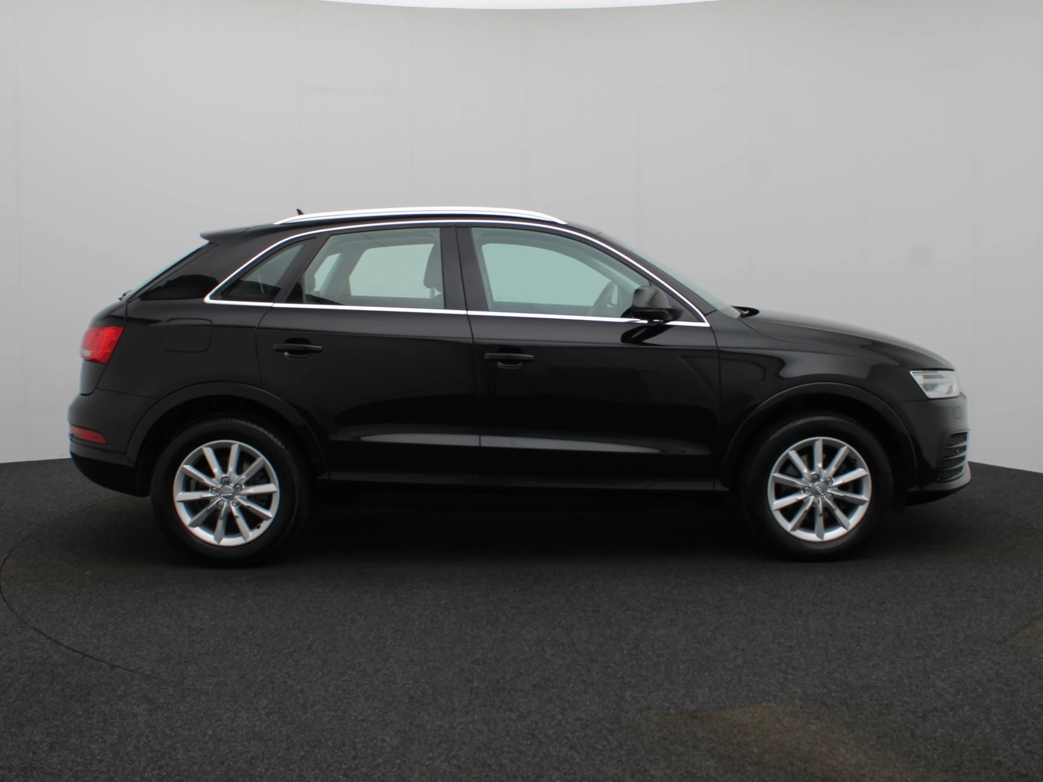 Audi-Q3-image-5