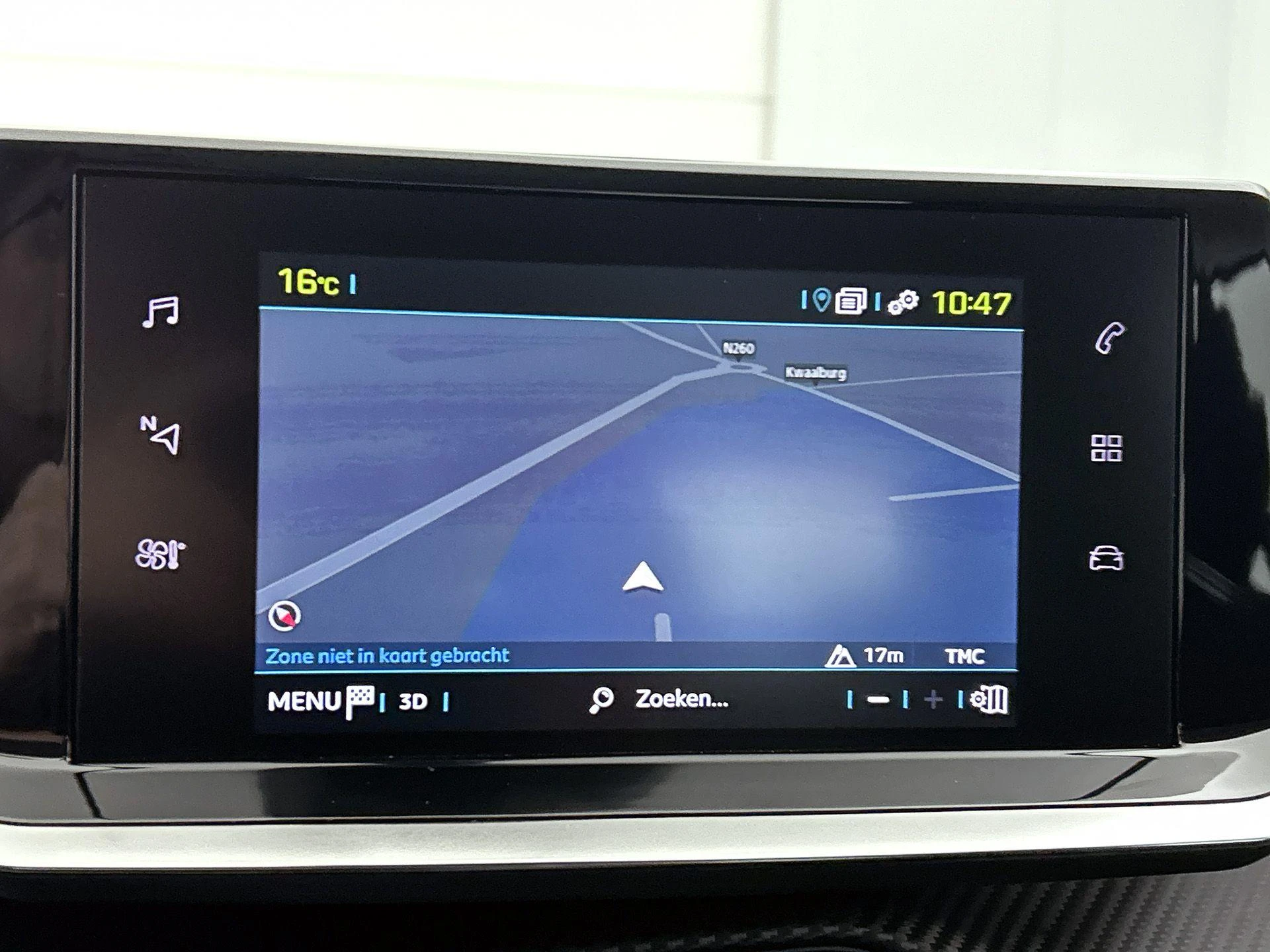 Peugeot-e-208-image-30