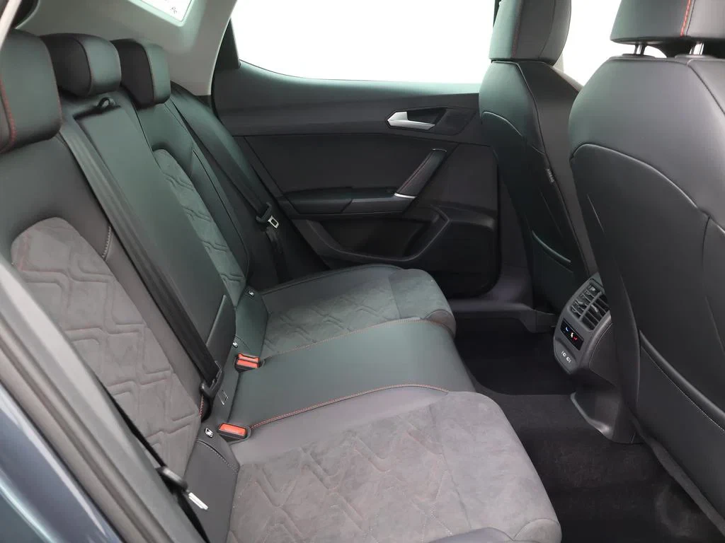 SEAT-Leon-image-19